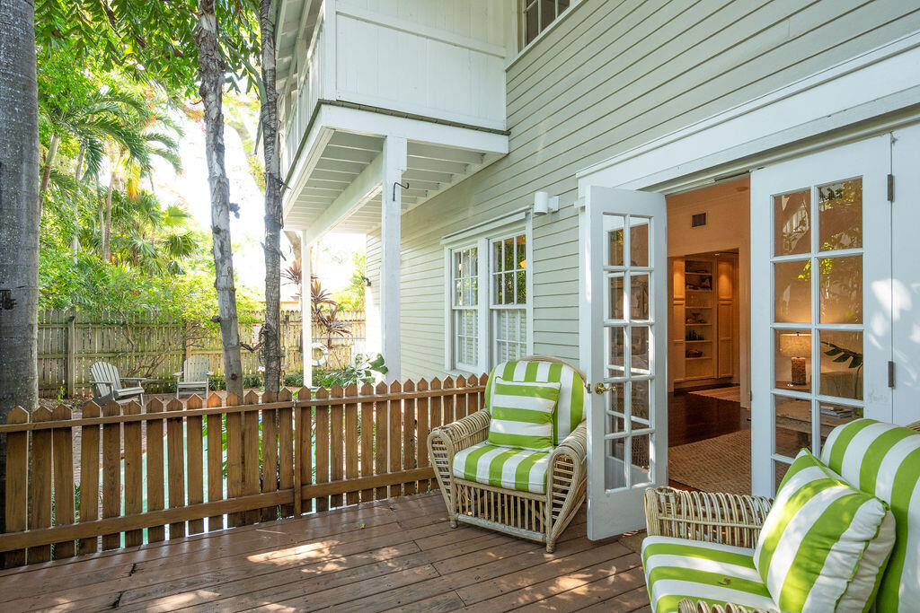 526 William Street Unit: 1
