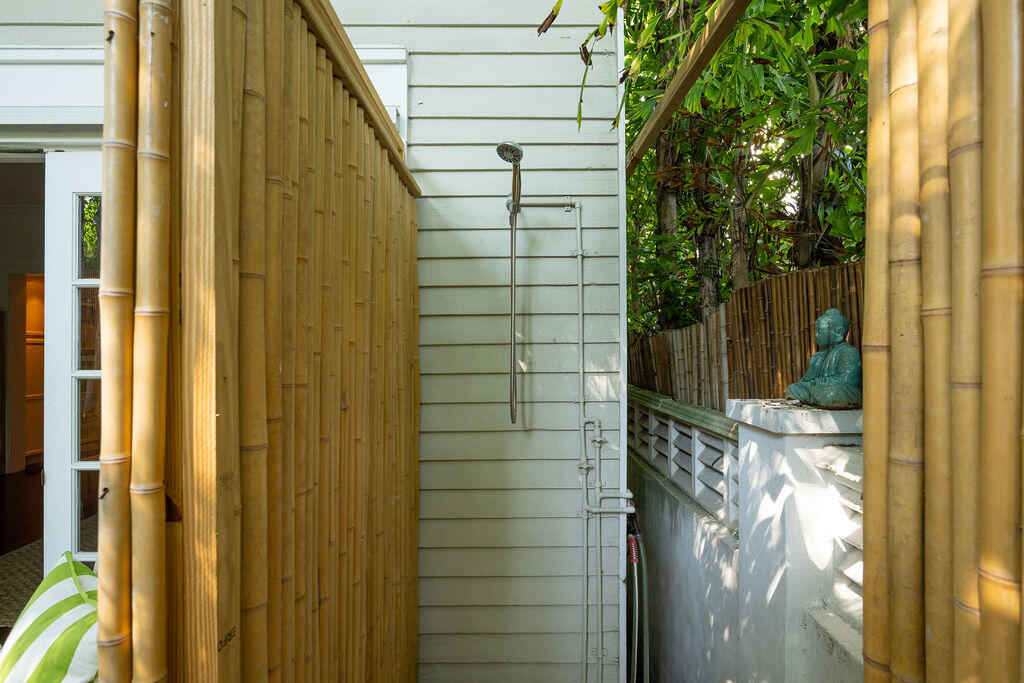 526 William Street Unit: 1