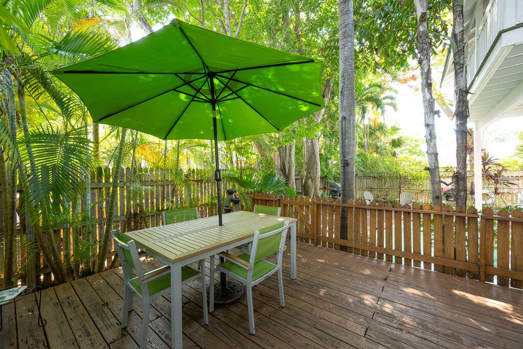 526 William Street Unit: 1