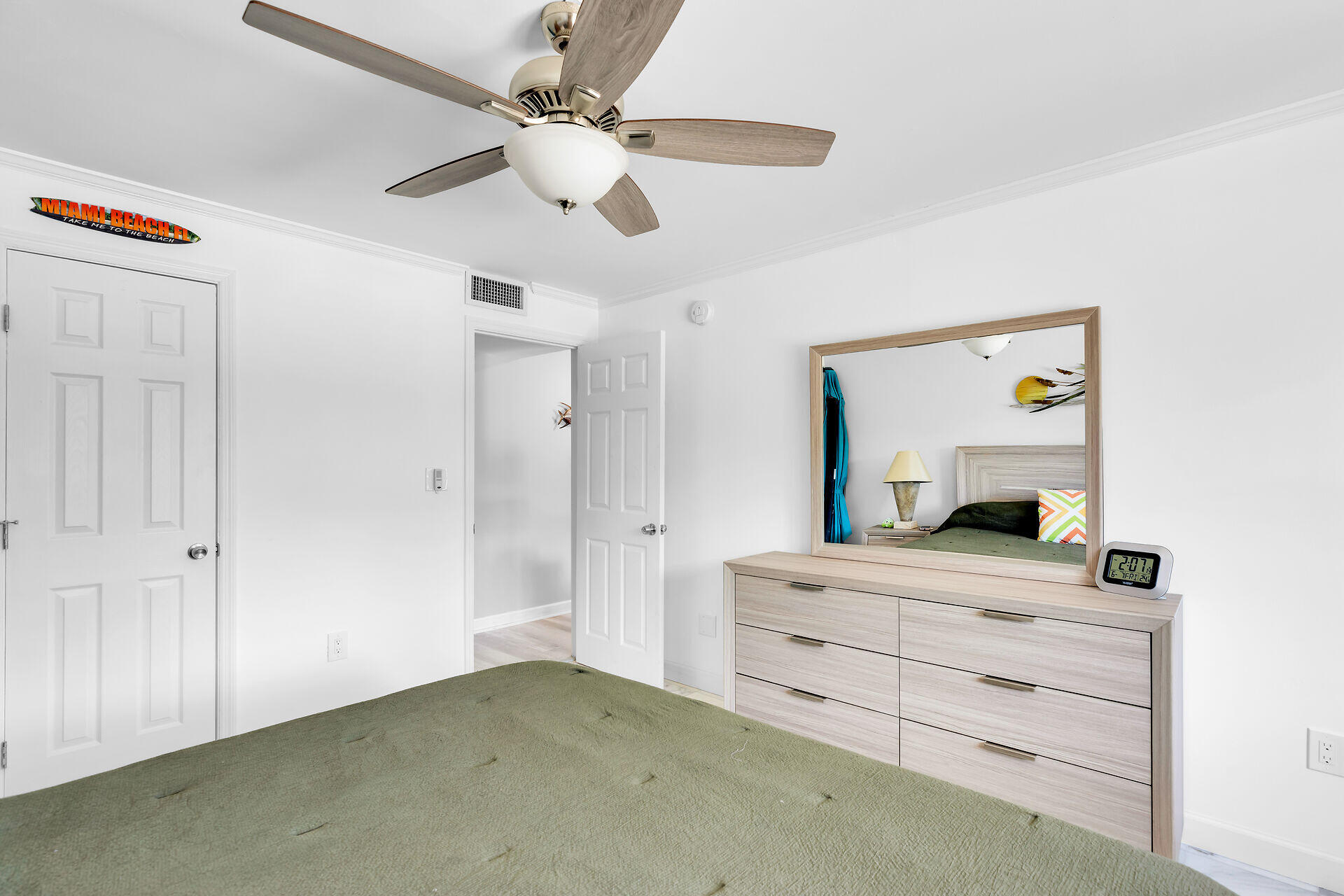 1215 97Th Street Unit: 5