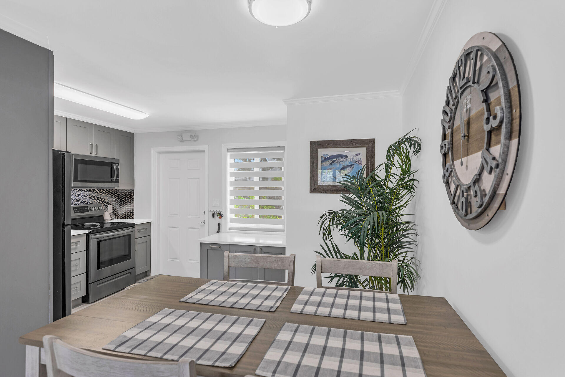 1215 97Th Street Unit: 5