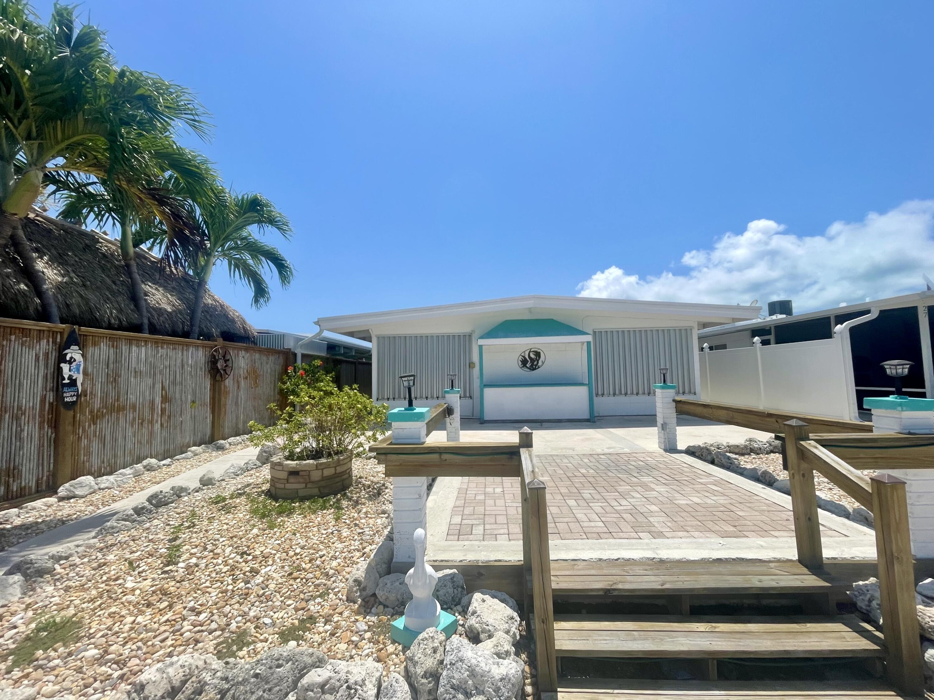 25 Sadowski Causeway