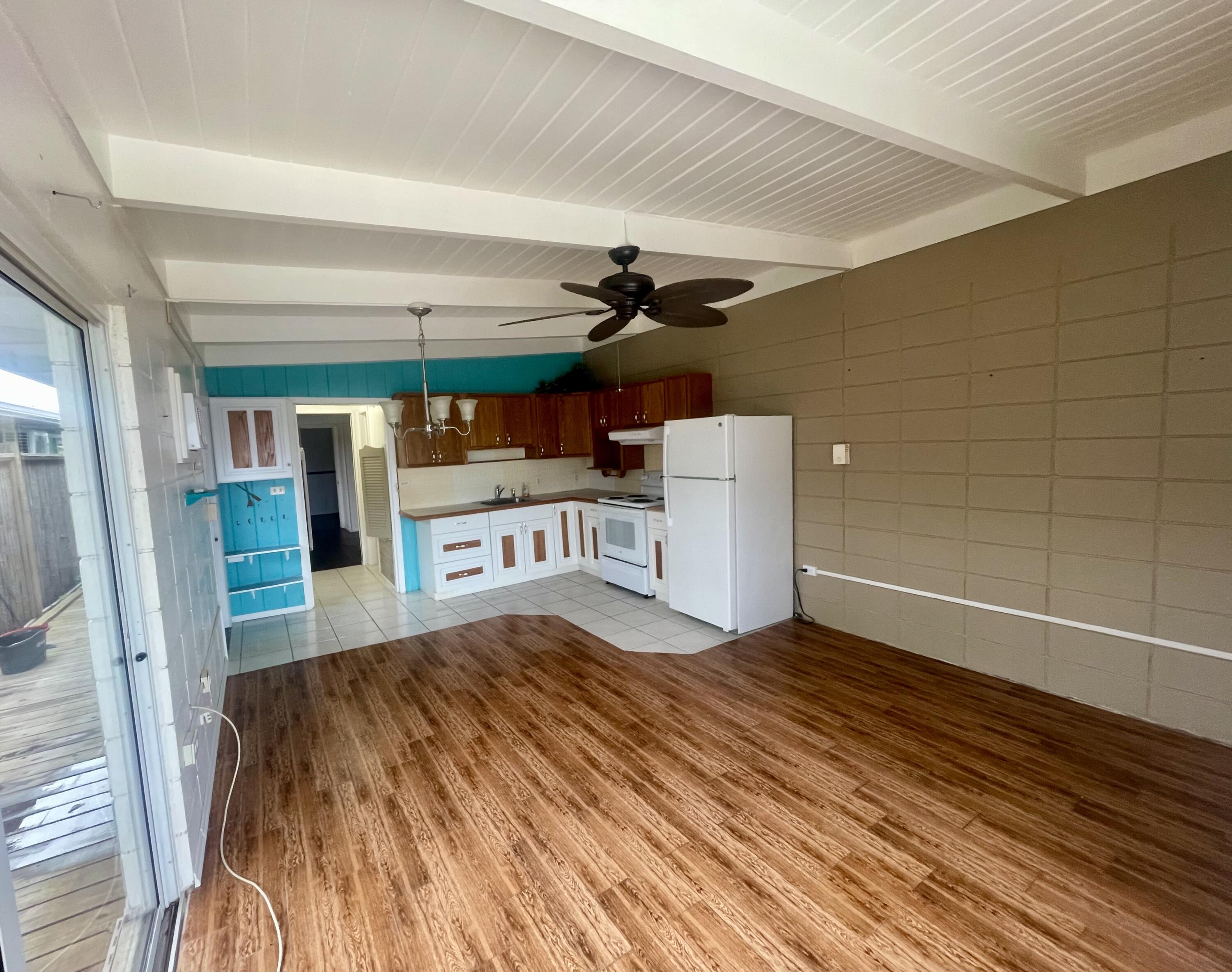 25 Sadowski Causeway