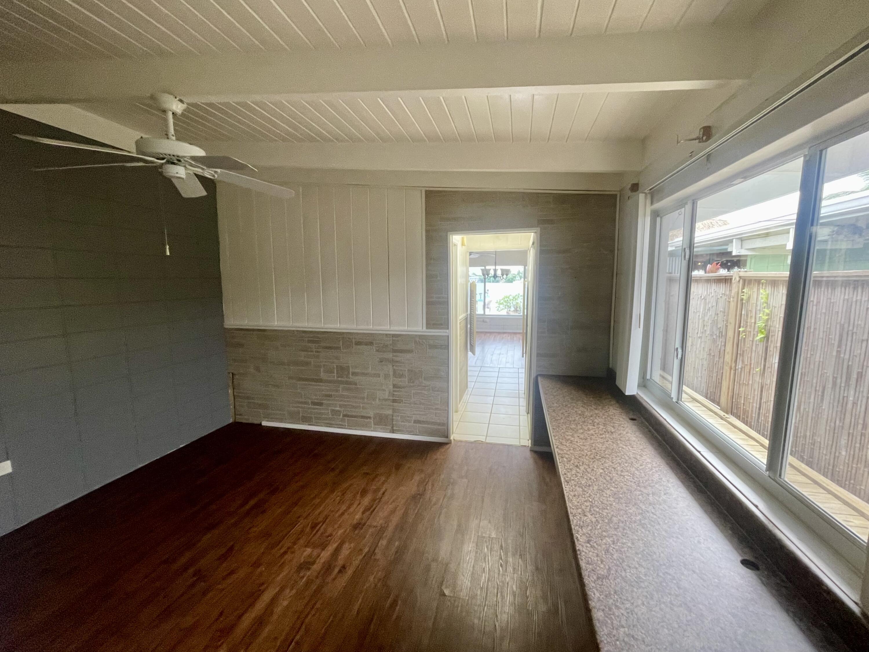 25 Sadowski Causeway