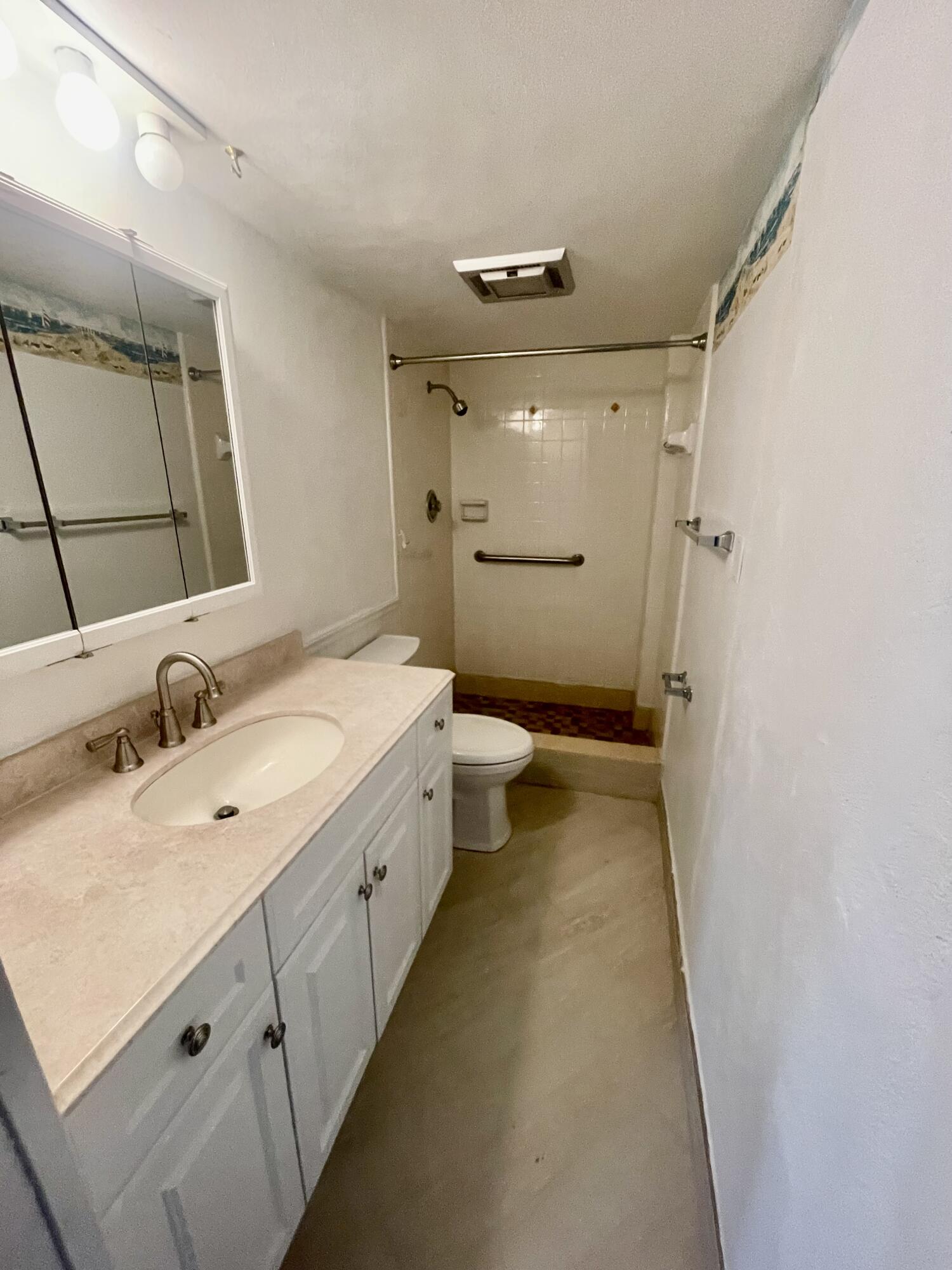 25 Sadowski Causeway