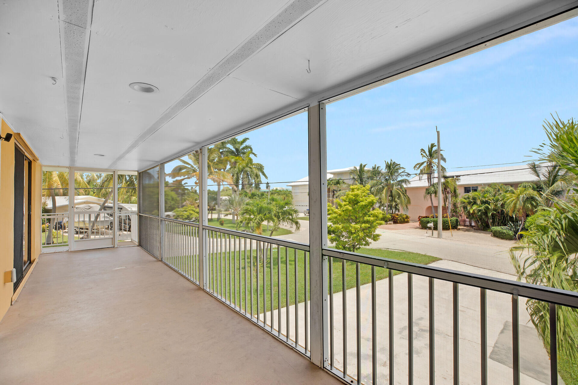 308 Calzada De Bougainvillea