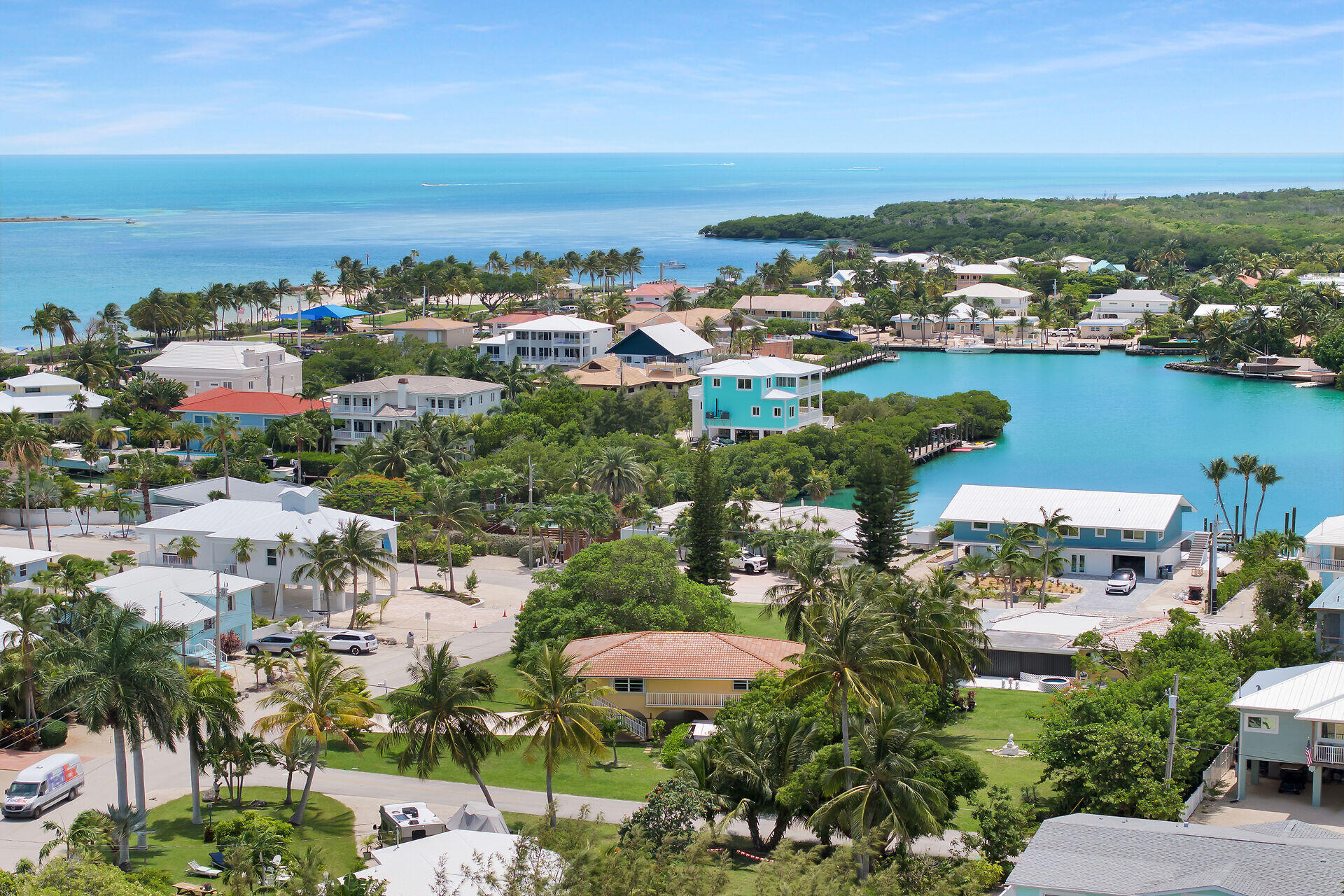 308 Calzada De Bougainvillea