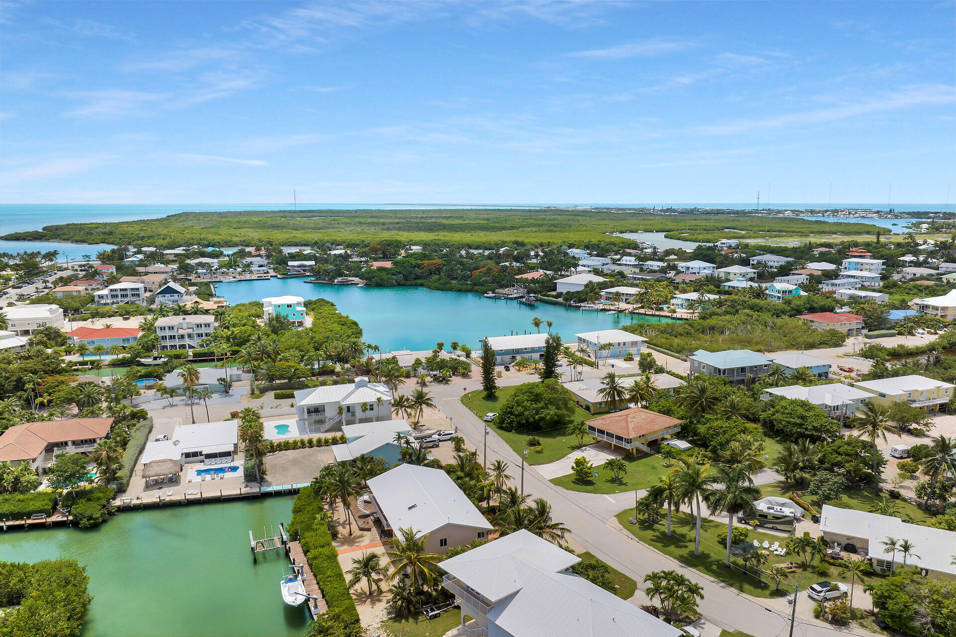 308 Calzada De Bougainvillea