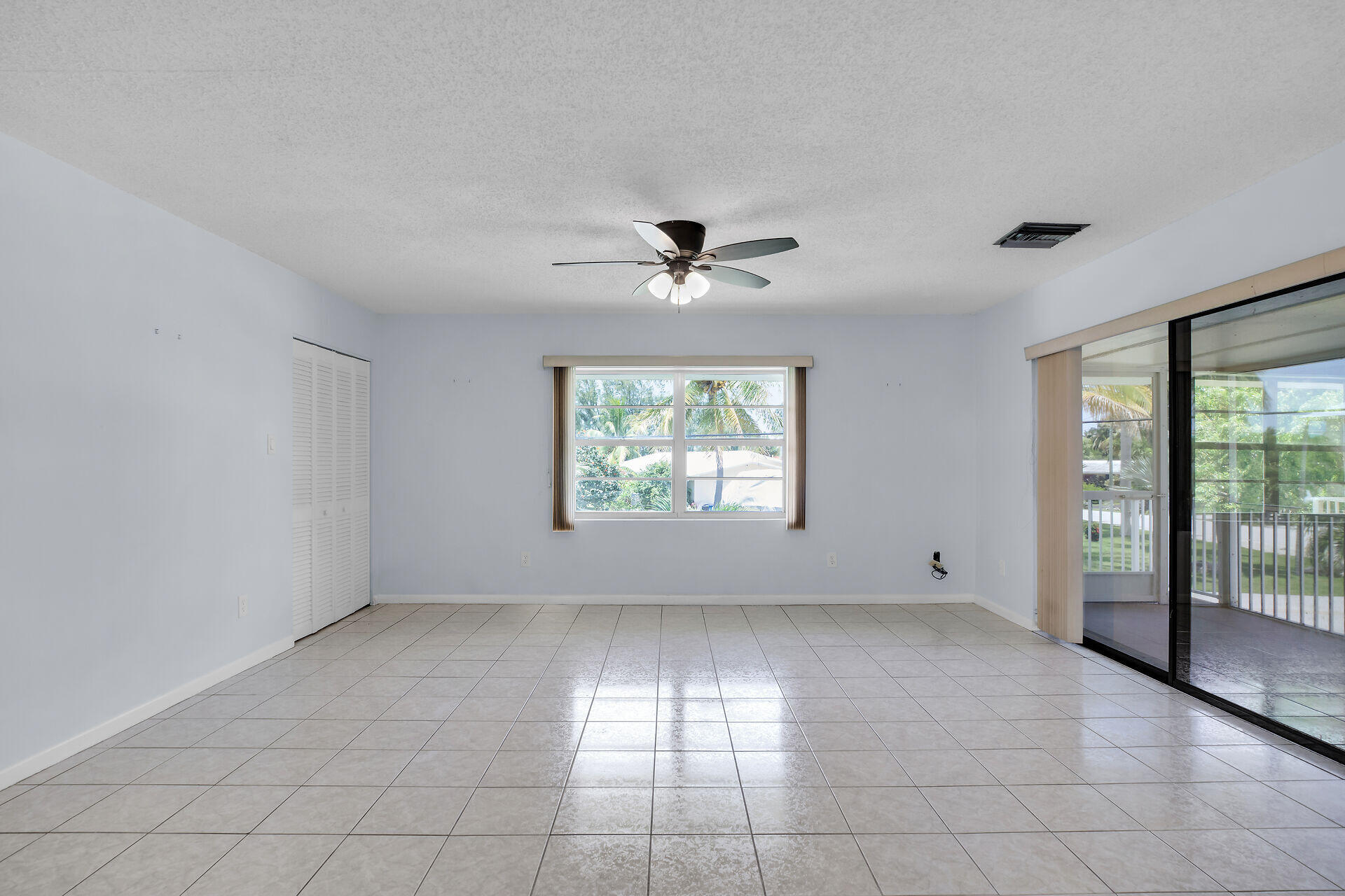 308 Calzada De Bougainvillea