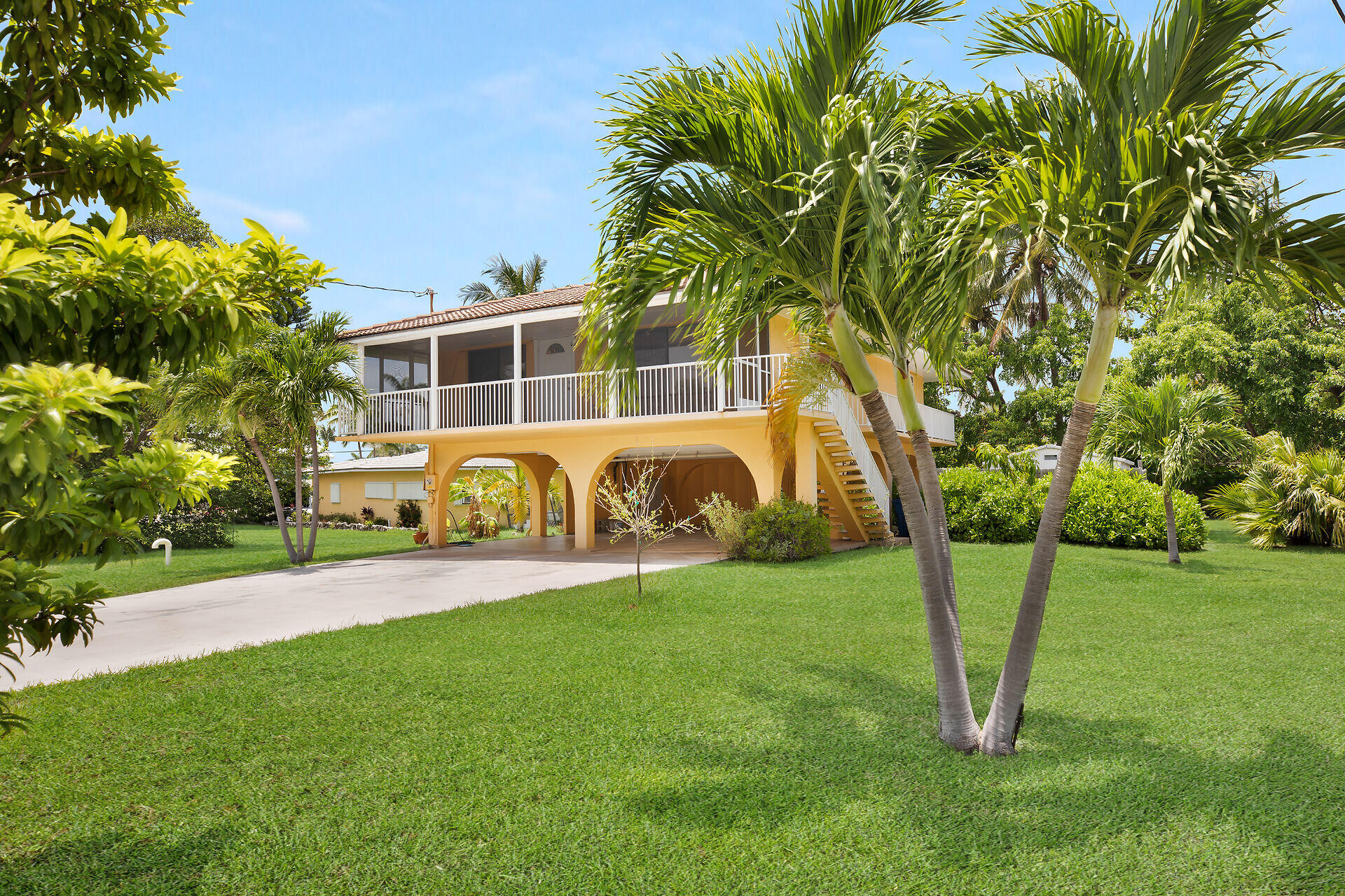 308 Calzada De Bougainvillea