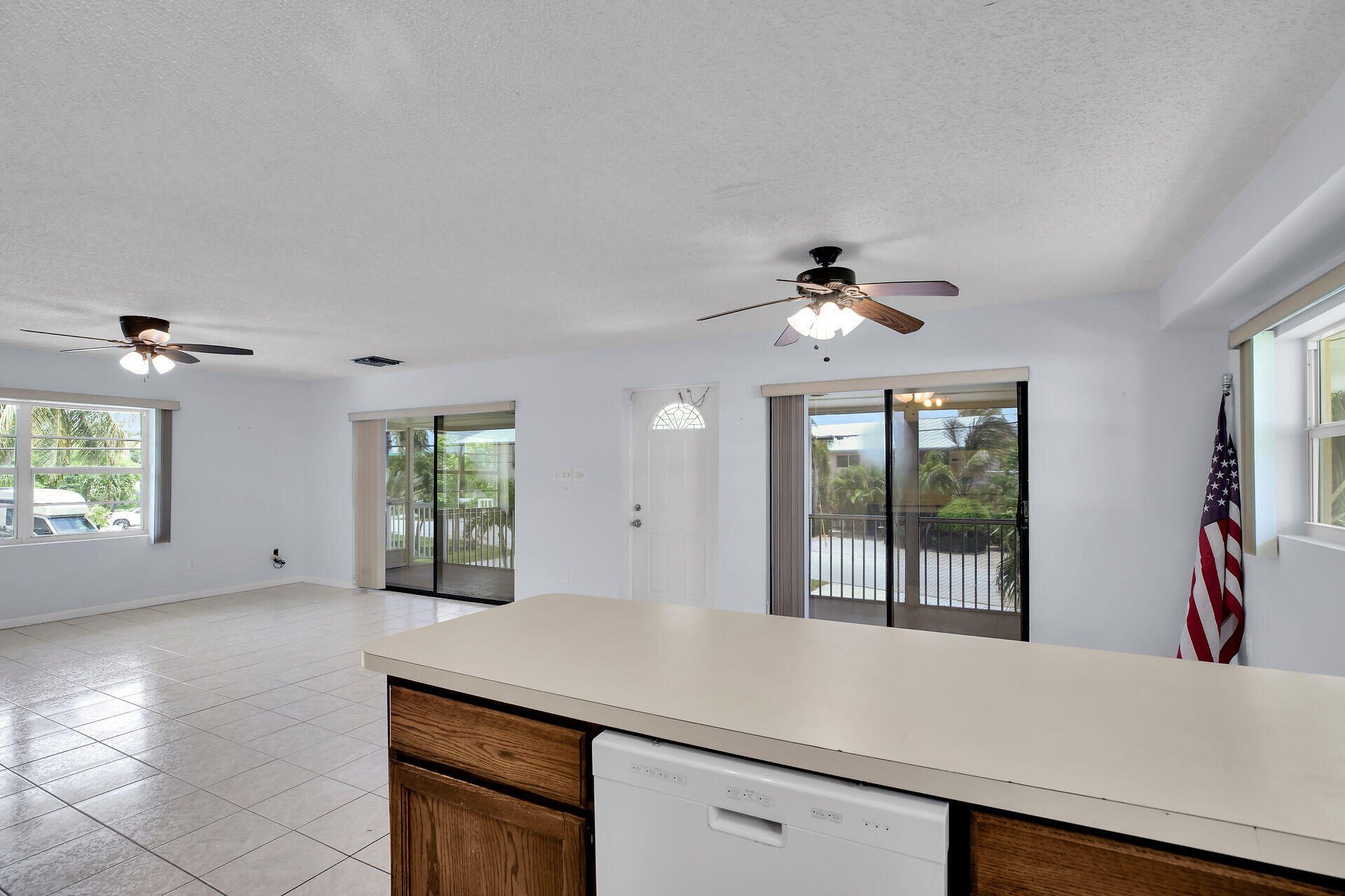 308 Calzada De Bougainvillea