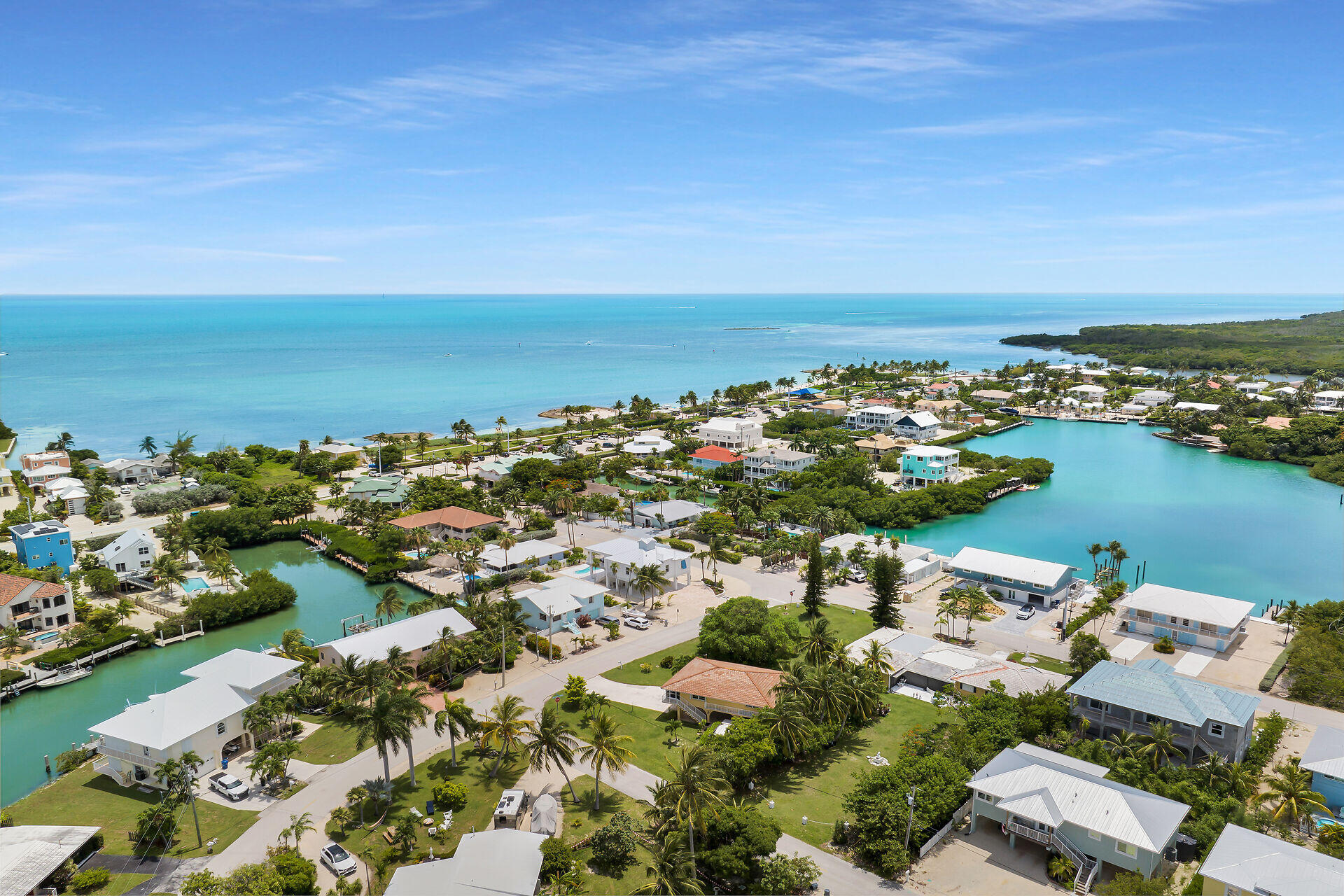 308 Calzada De Bougainvillea