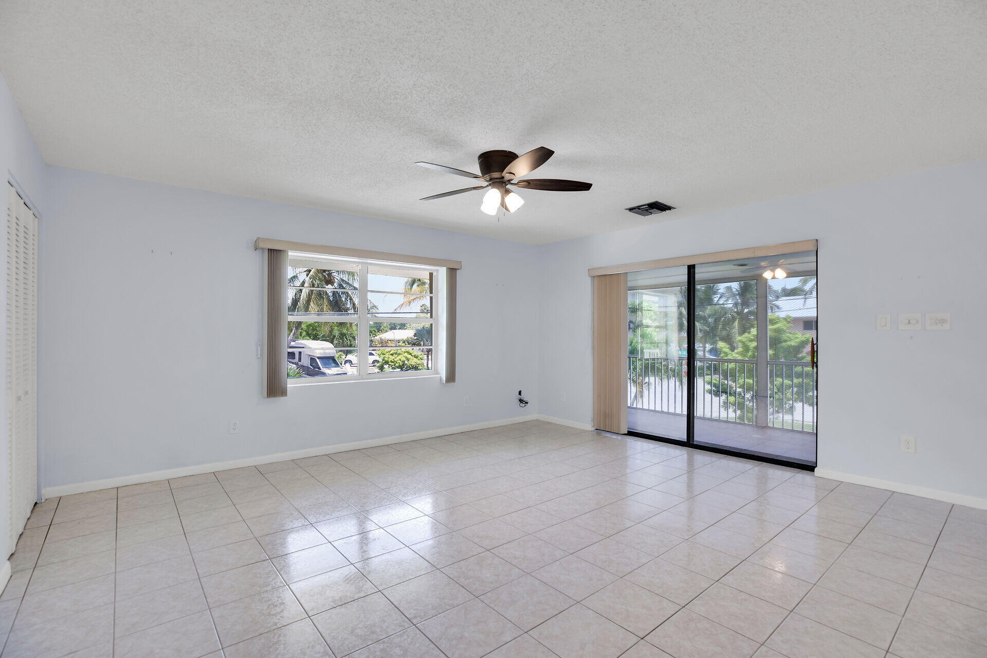 308 Calzada De Bougainvillea