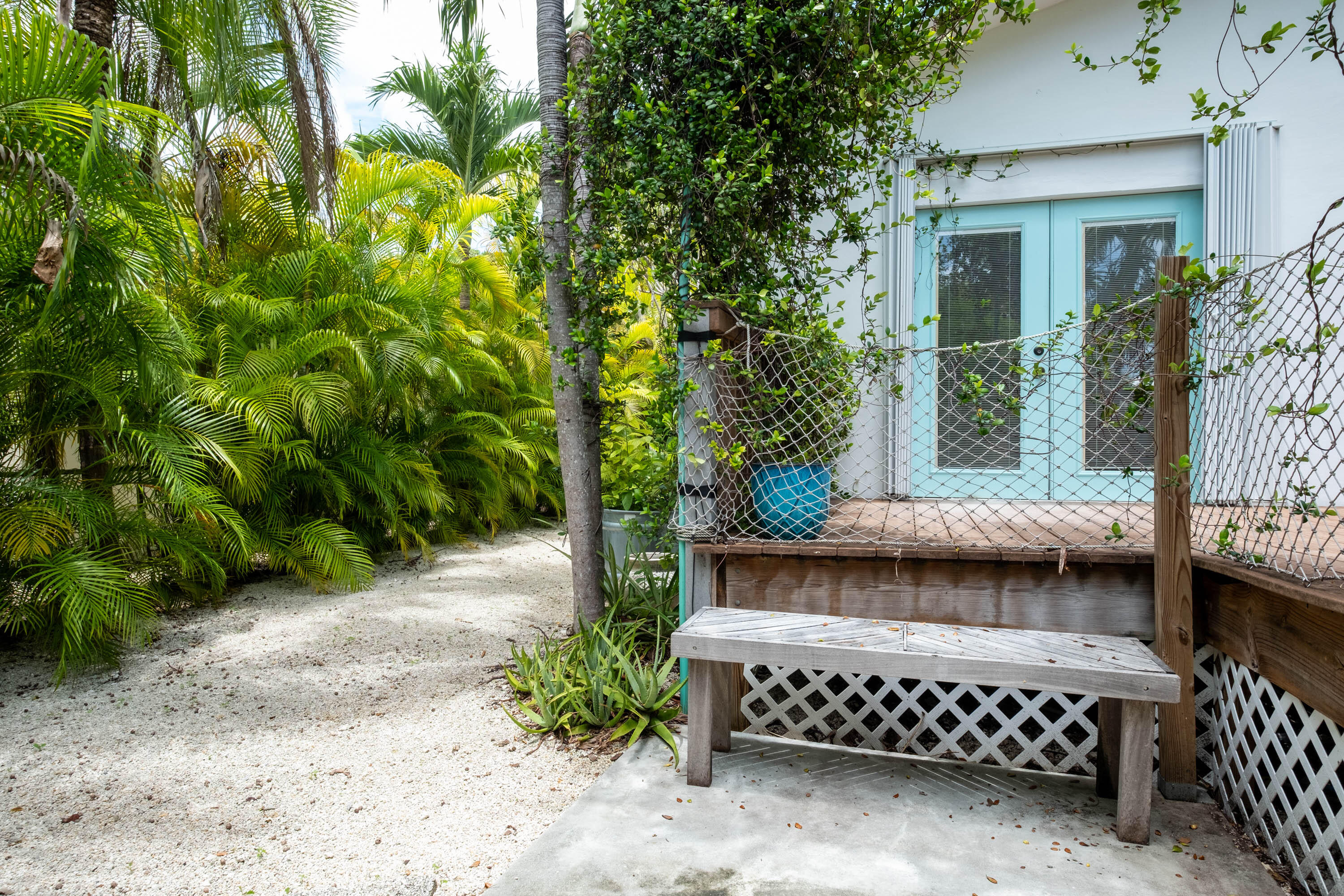252 Hibiscus Street