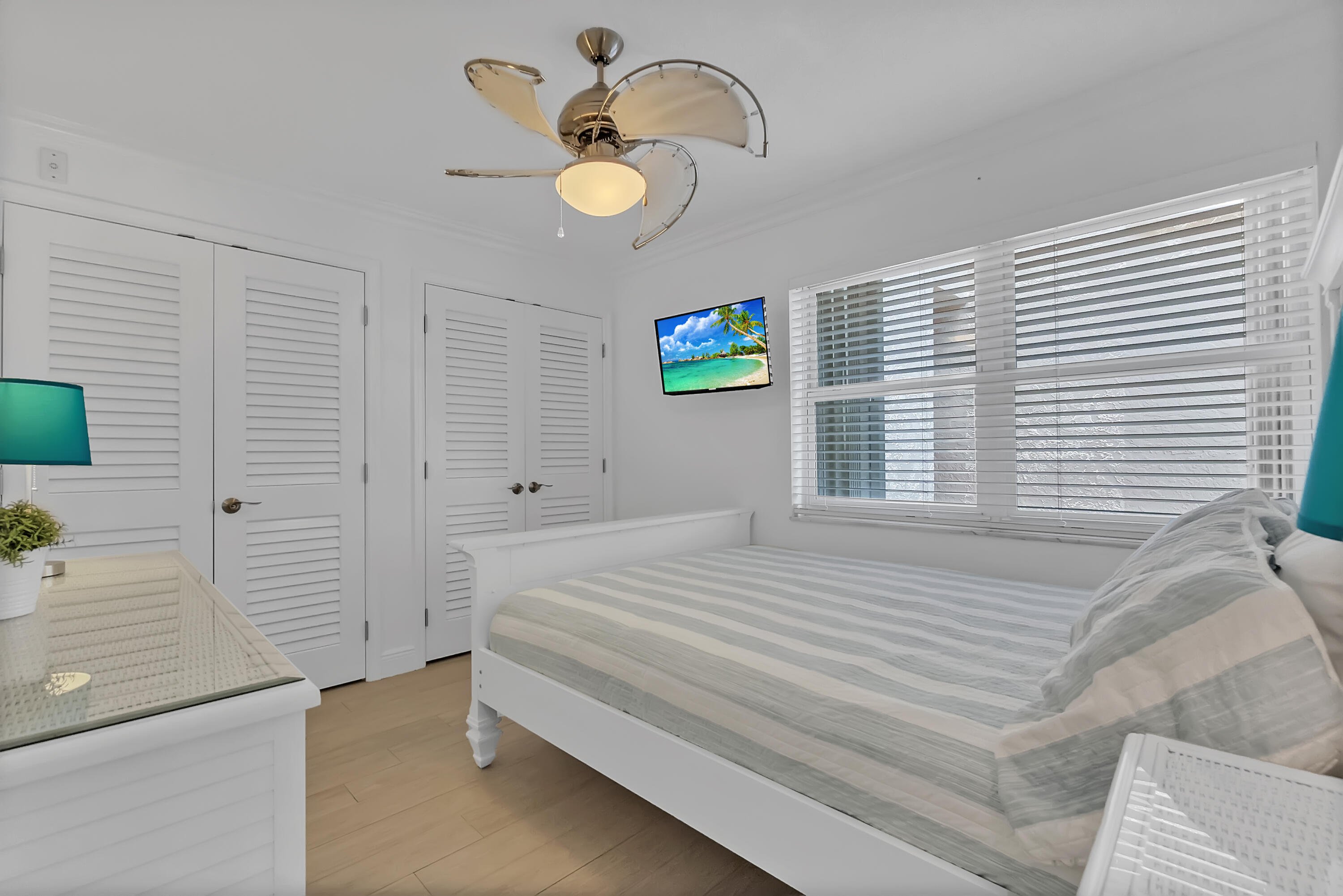 88500 Overseas Highway Unit: 502