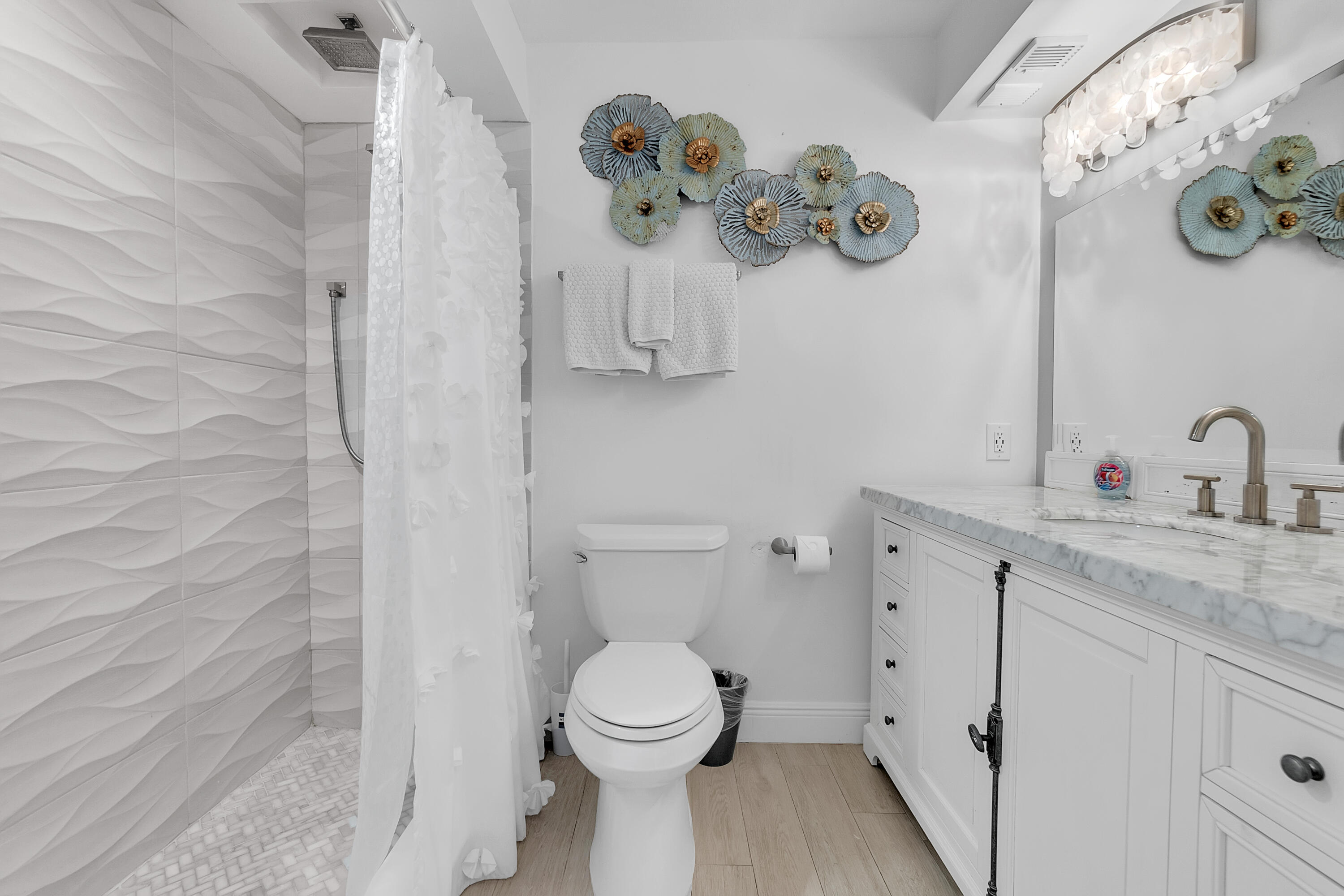 88500 Overseas Highway Unit: 502