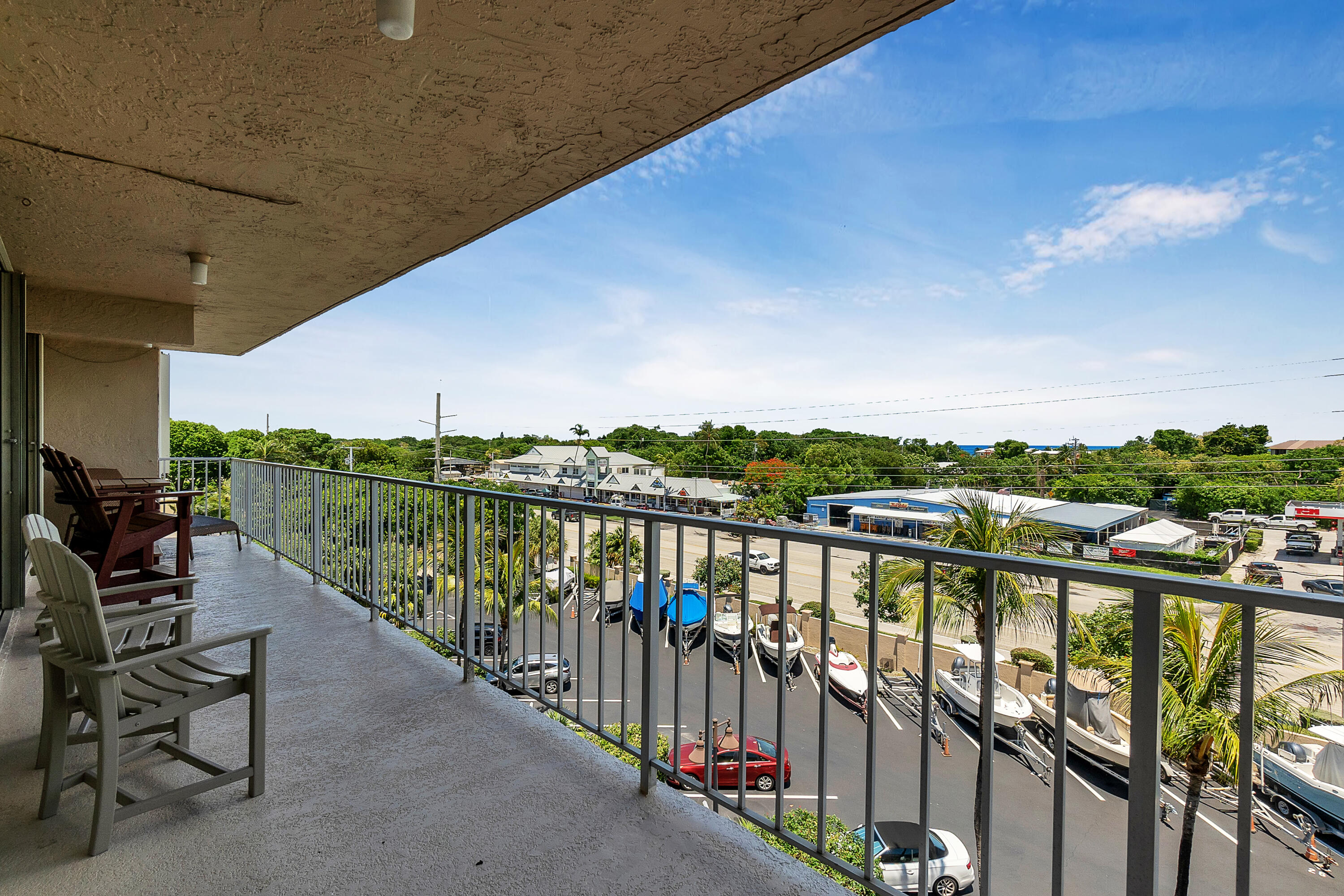 88500 Overseas Highway Unit: 502