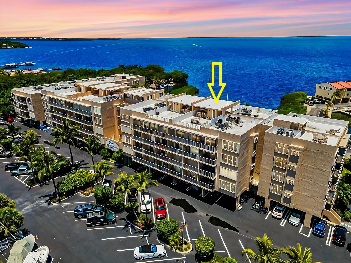 88500 Overseas Highway Unit: 502