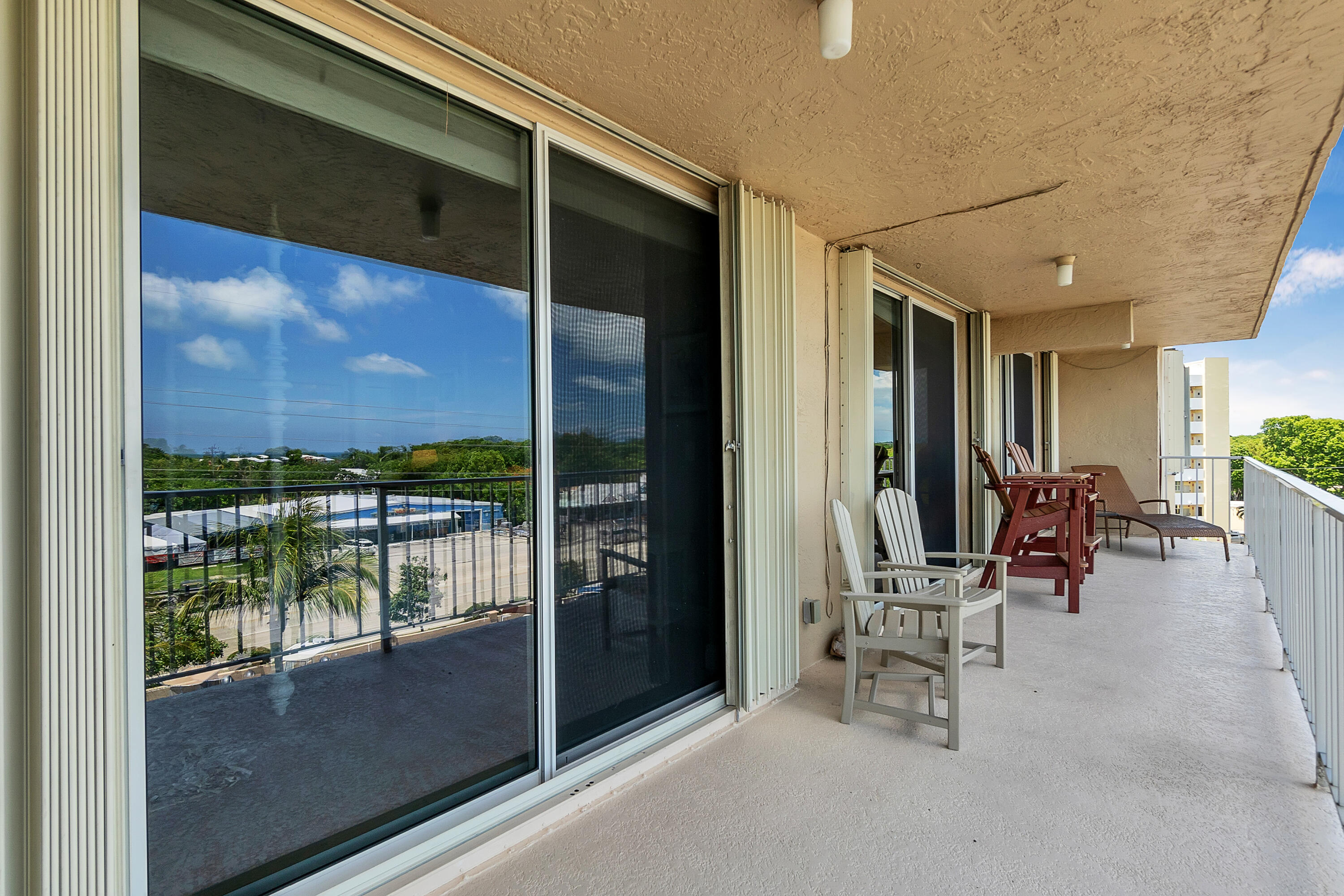 88500 Overseas Highway Unit: 502