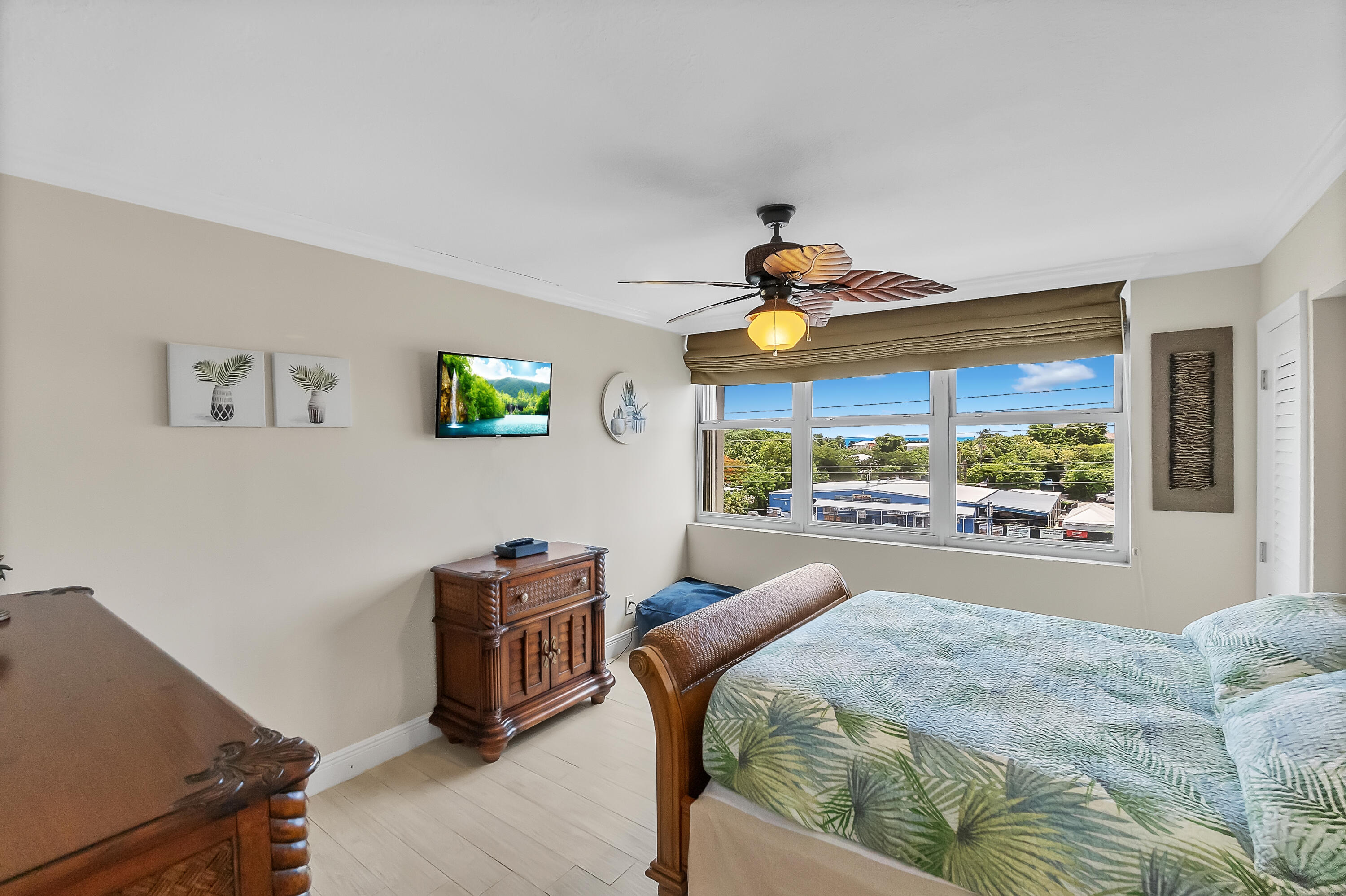 88500 Overseas Highway Unit: 502
