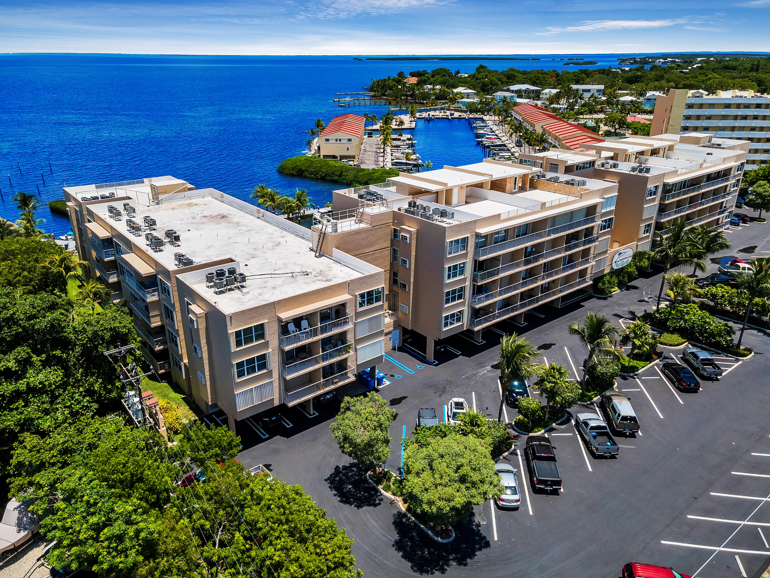 88500 Overseas Highway Unit: 502