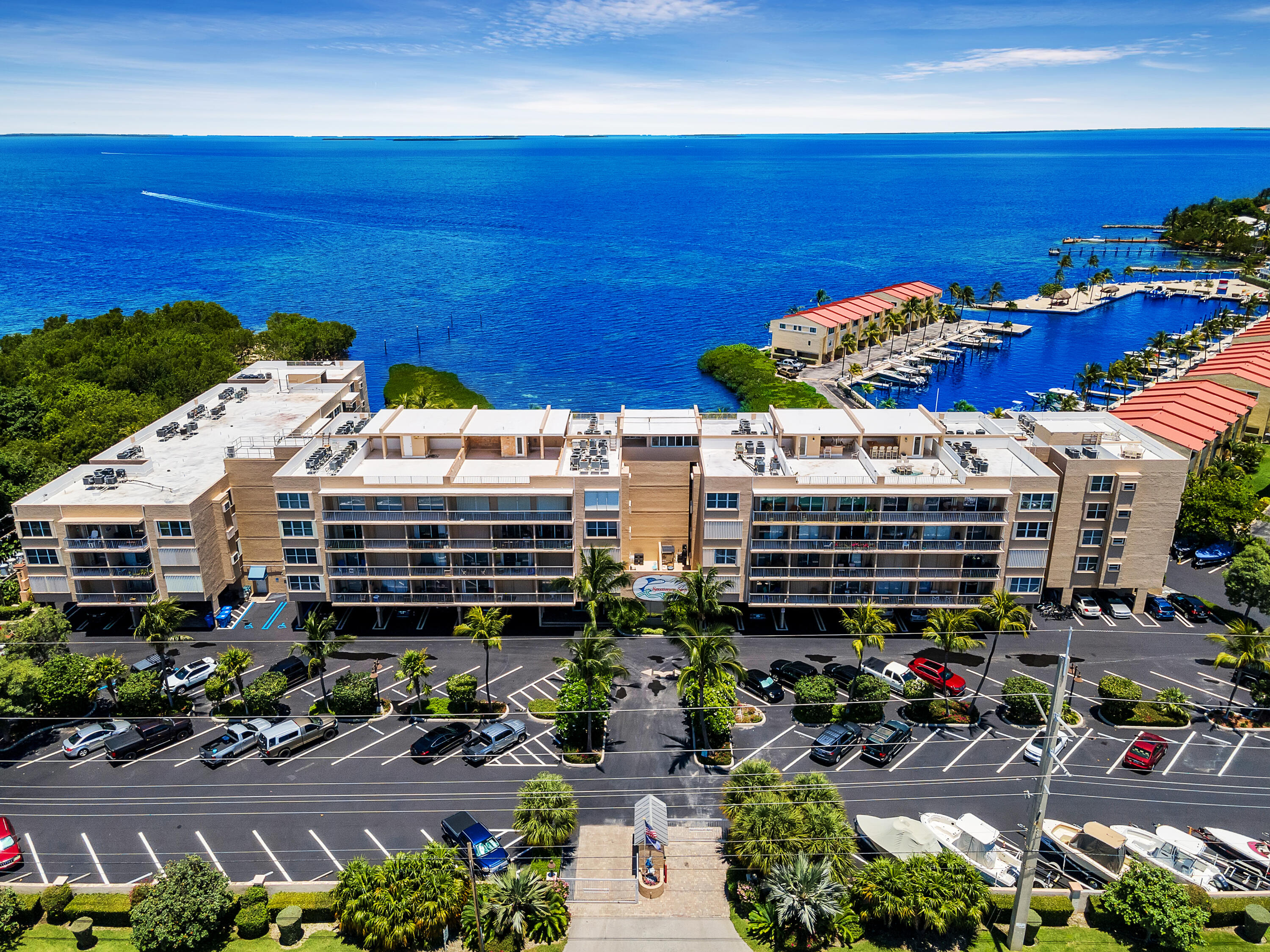 88500 Overseas Highway Unit: 502
