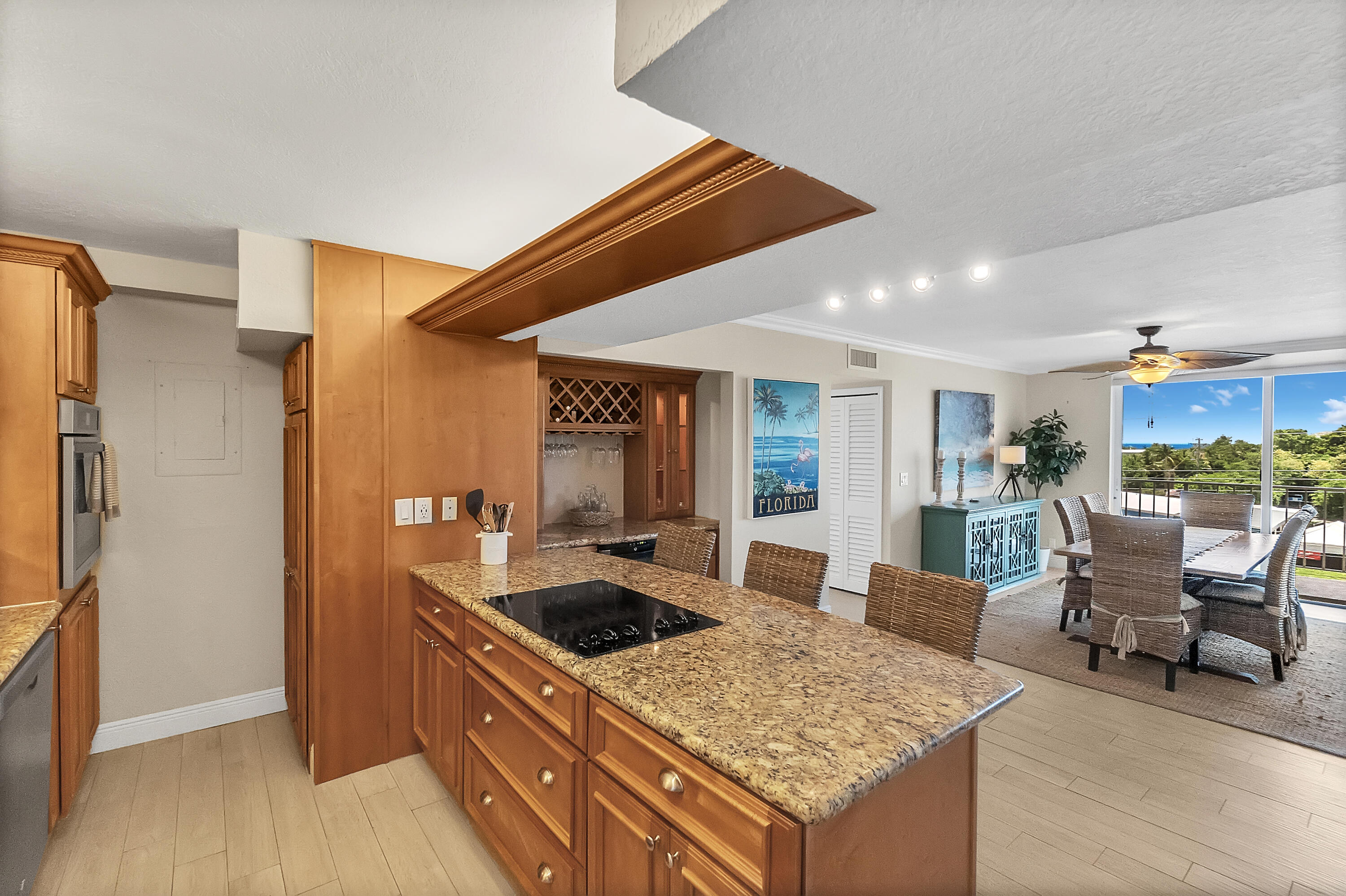 88500 Overseas Highway Unit: 502