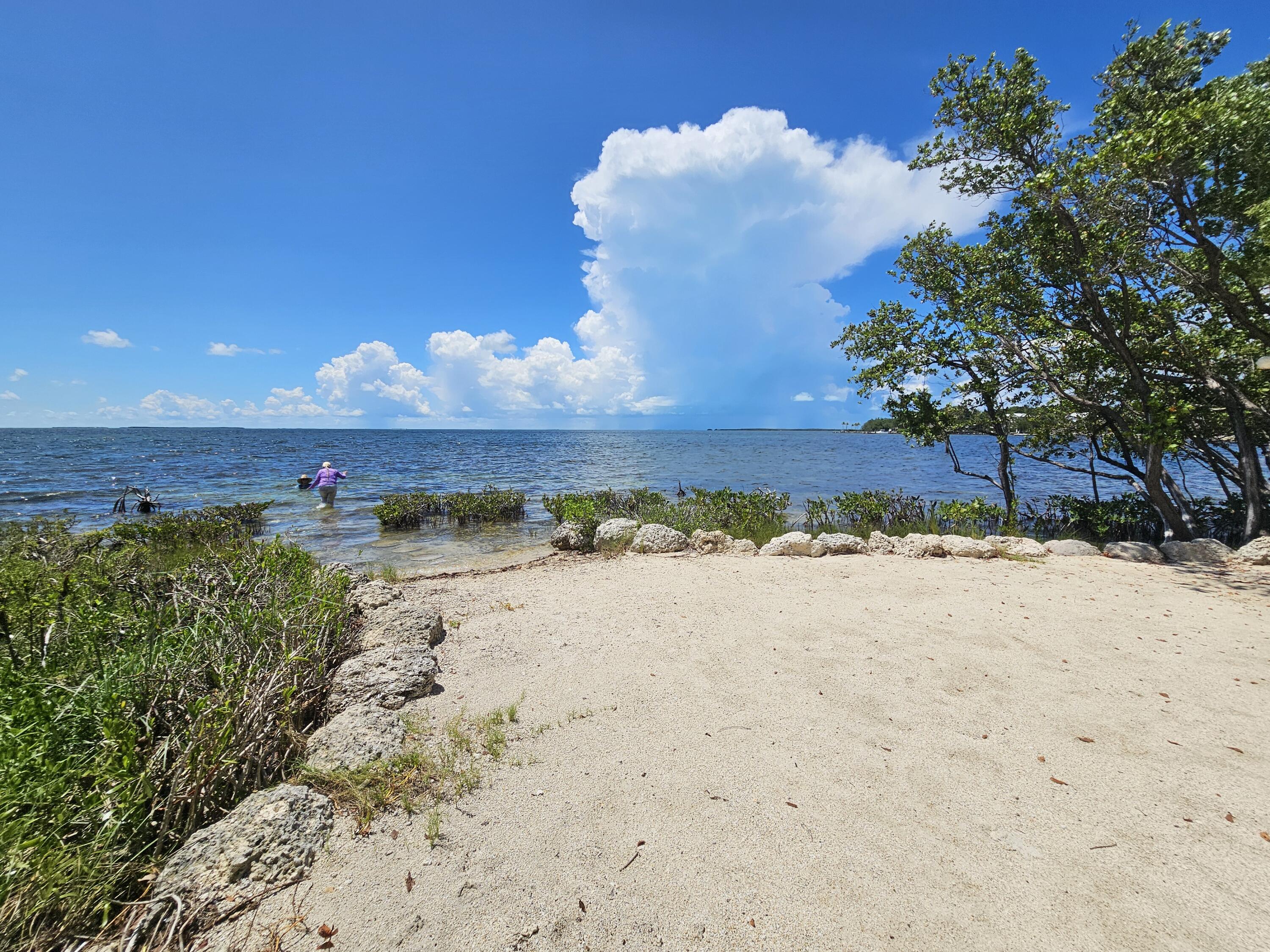 88500 Overseas Highway Unit: 502