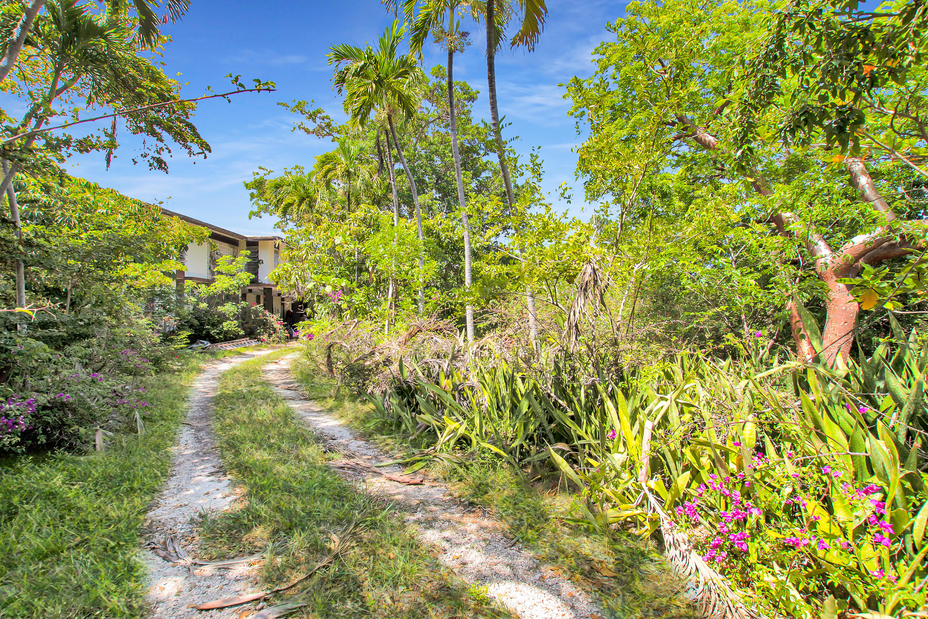 6500-6600 Overseas Highway