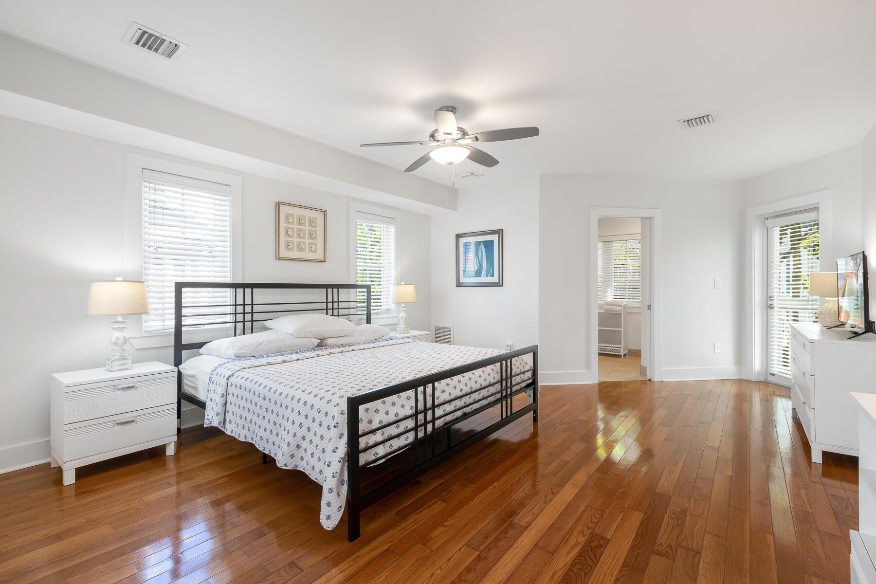 1011 Simonton Street Unit: R1