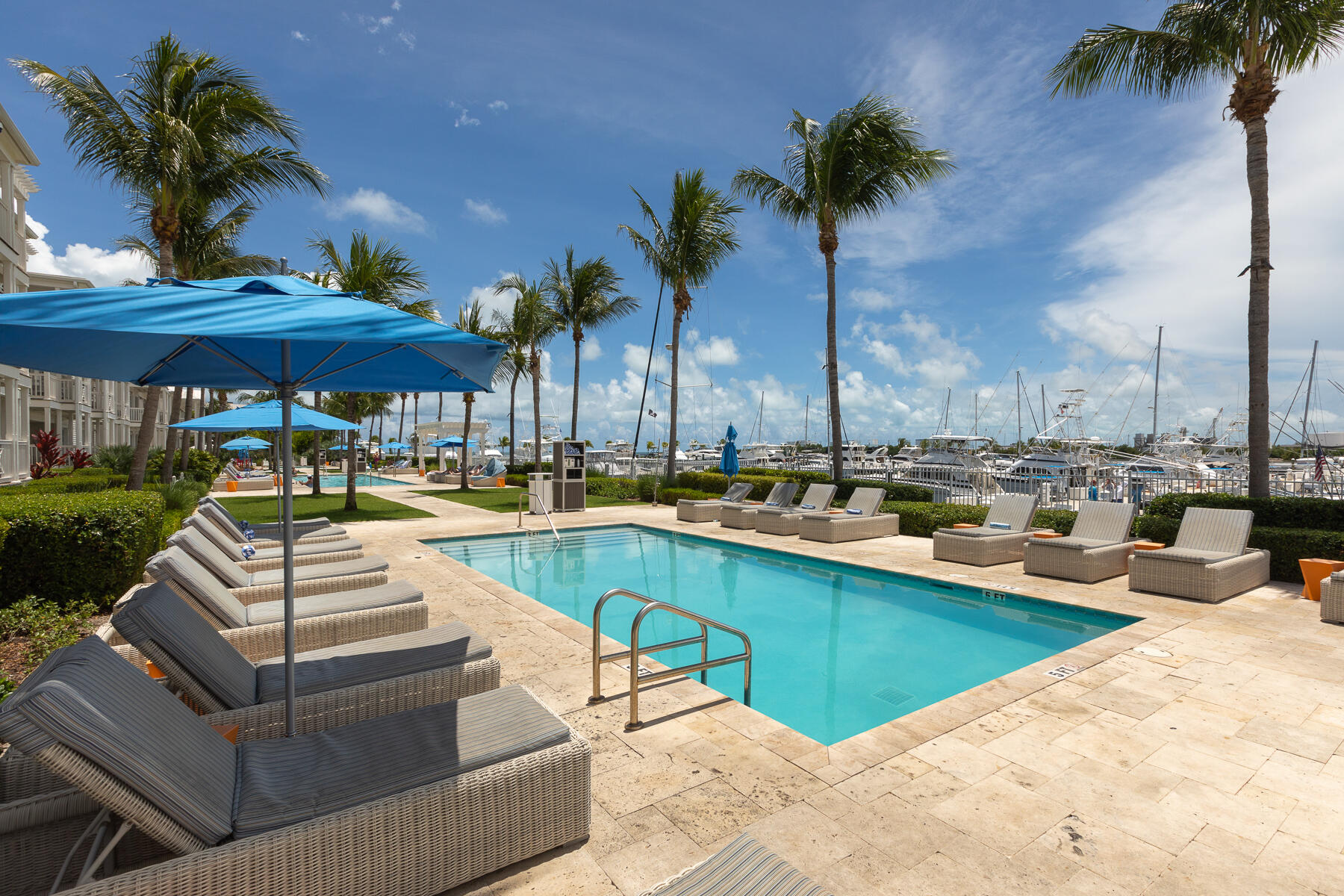 5950 Peninsular Avenue Unit: 619