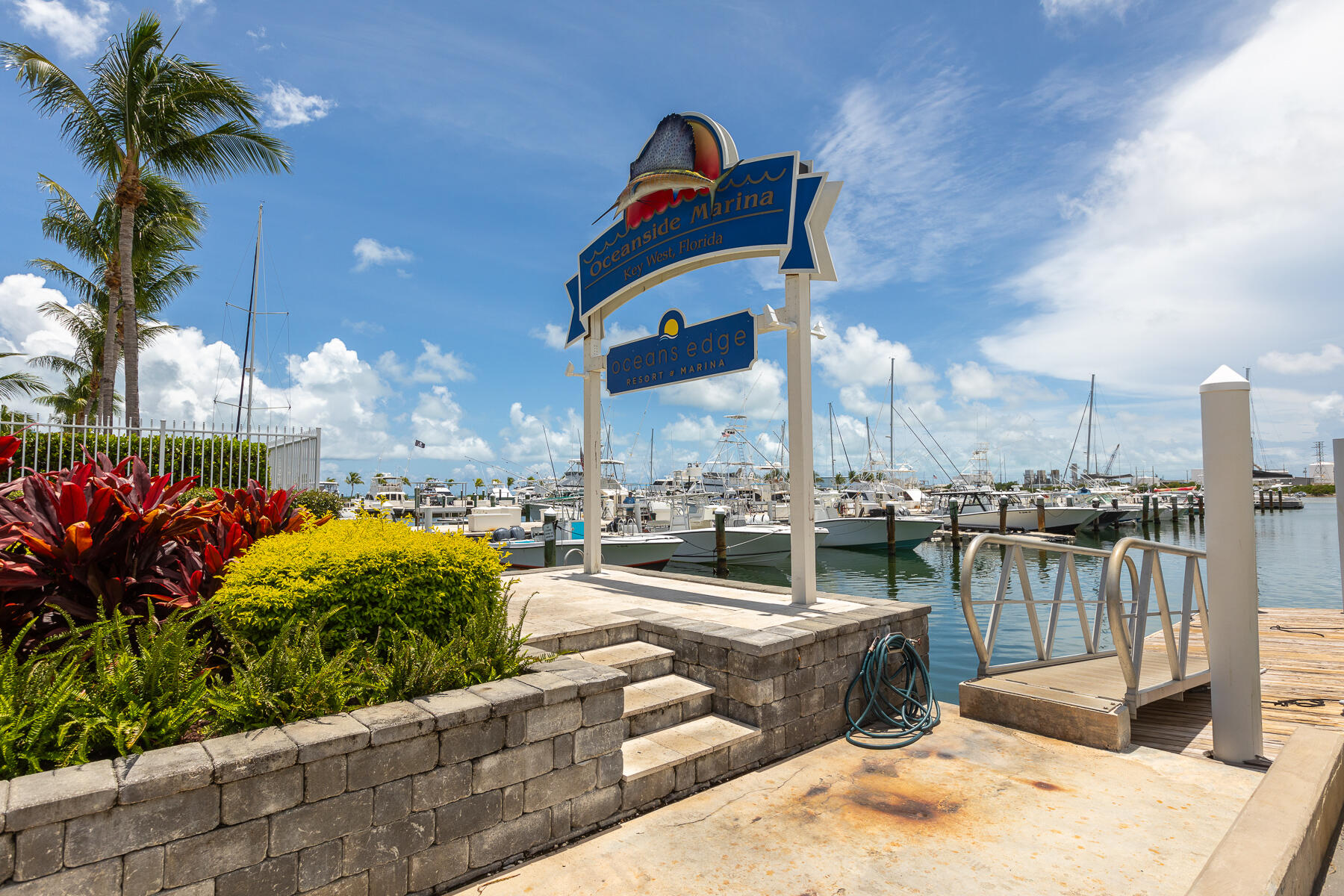 5950 Peninsular Avenue Unit: 619