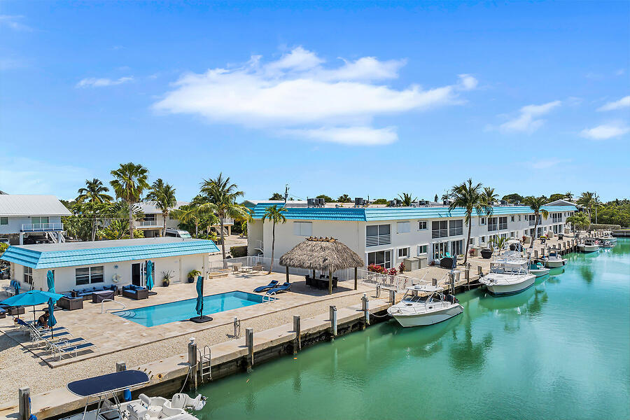389 N Anglers Drive Unit: 206
