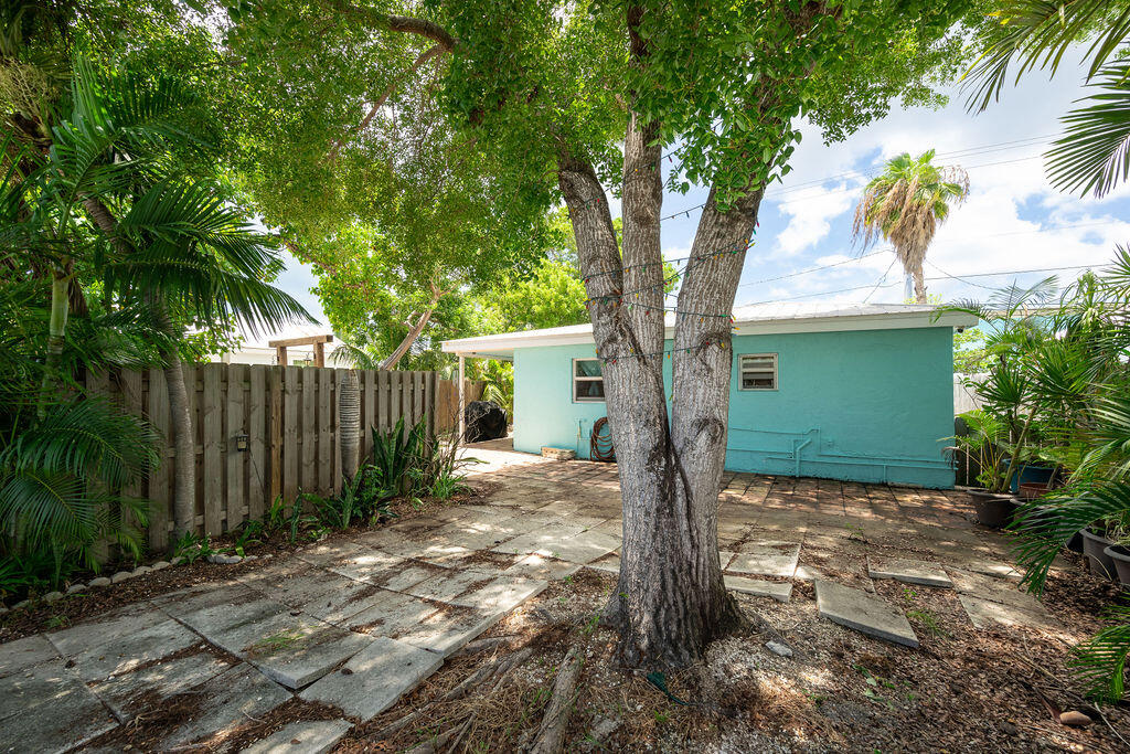 2309 Patterson Avenue