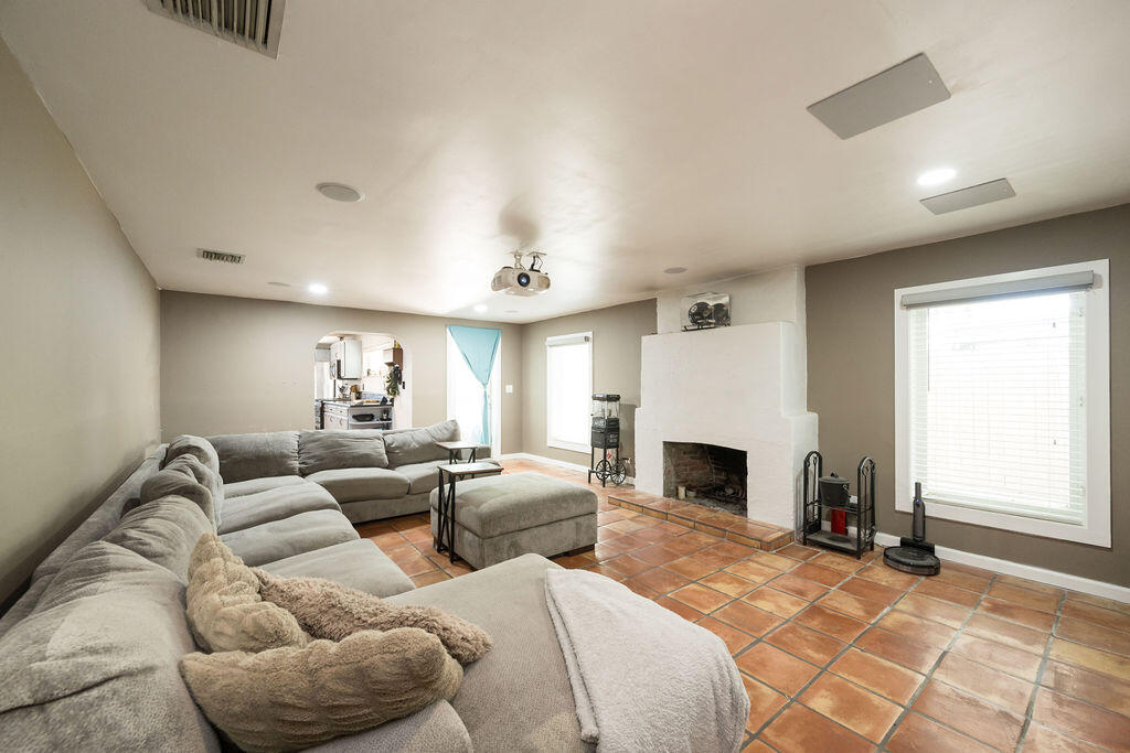 2309 Patterson Avenue