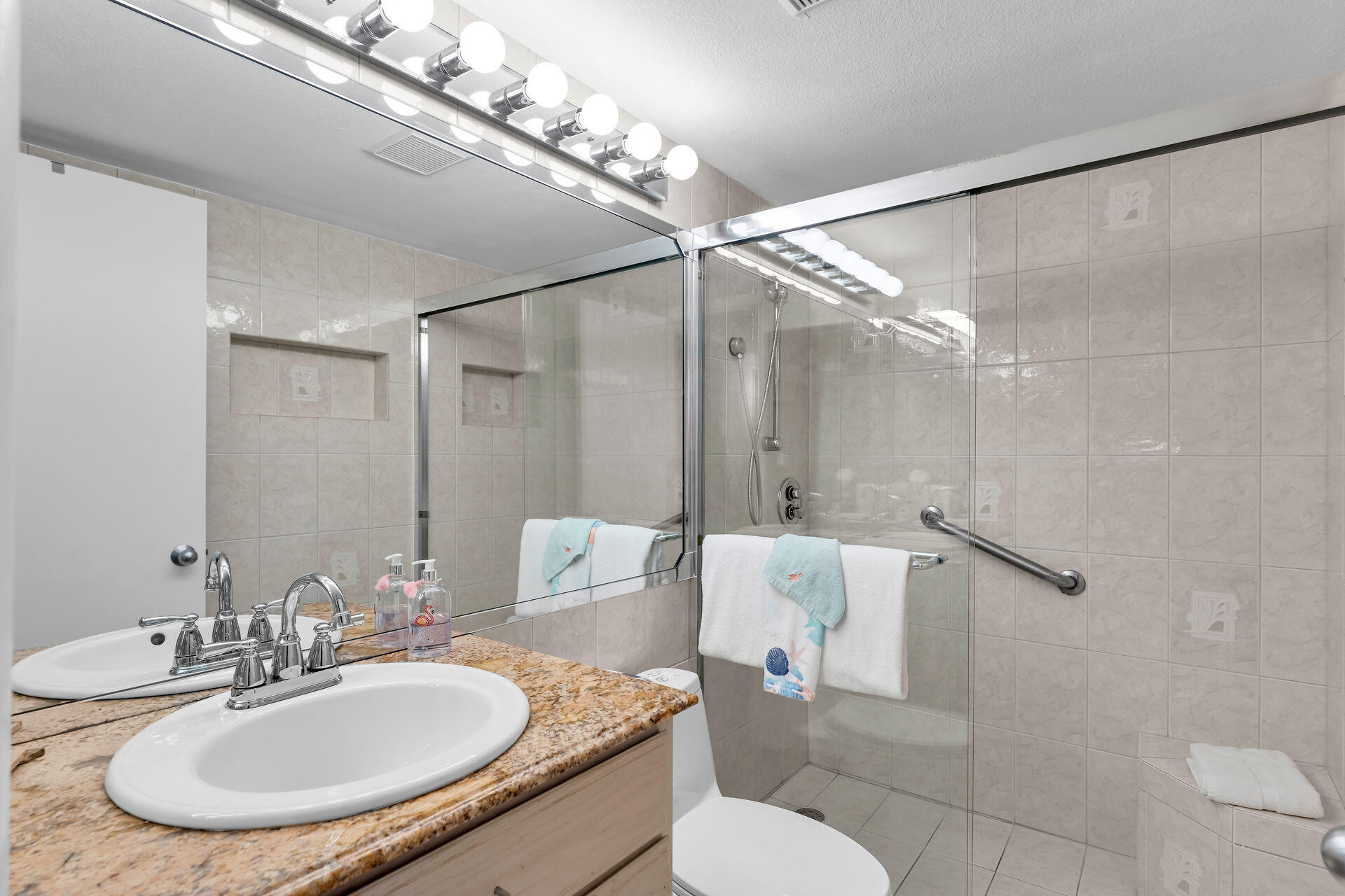 135 Coco Plum Drive Unit: 4B