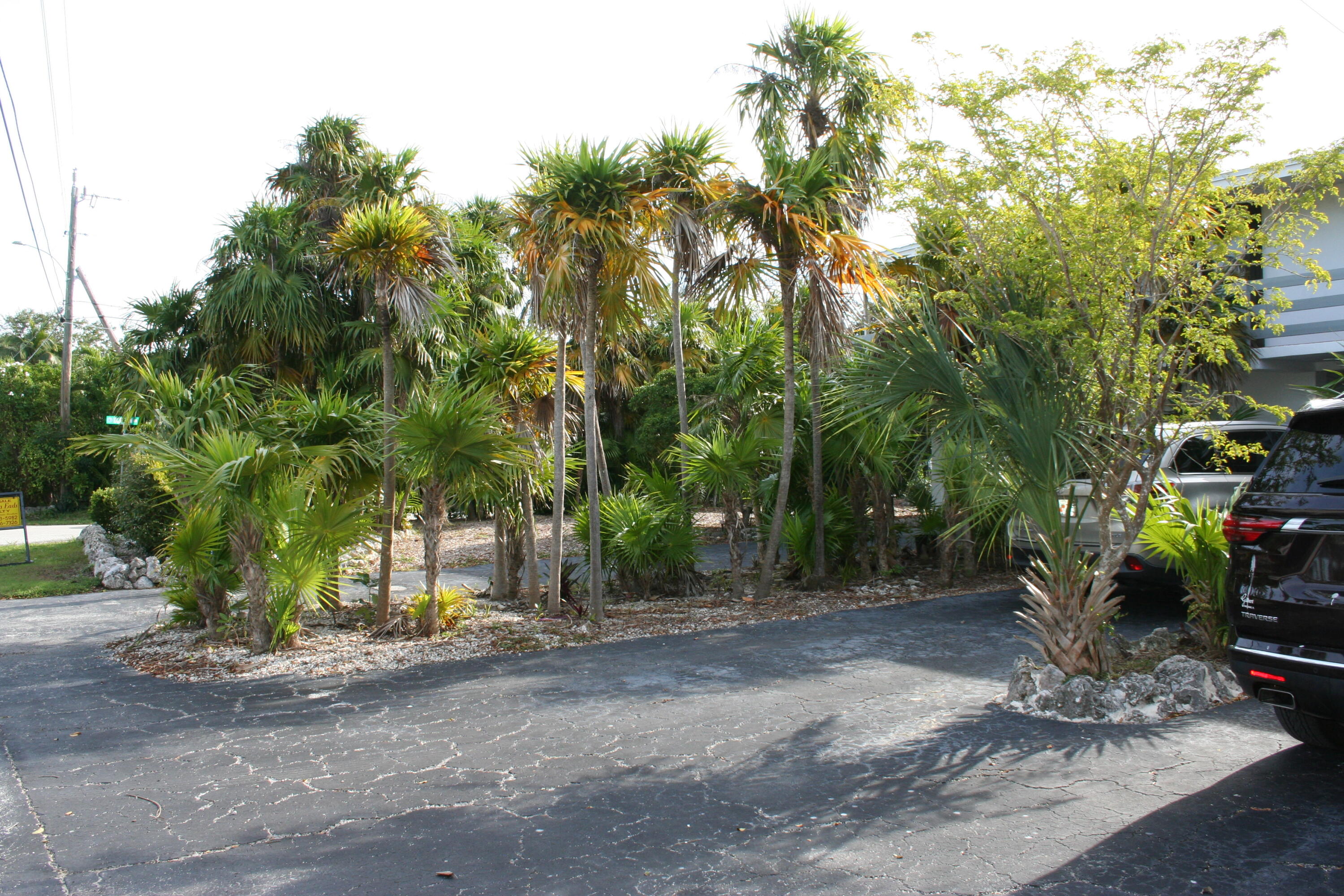 7575 Gulfstream Boulevard