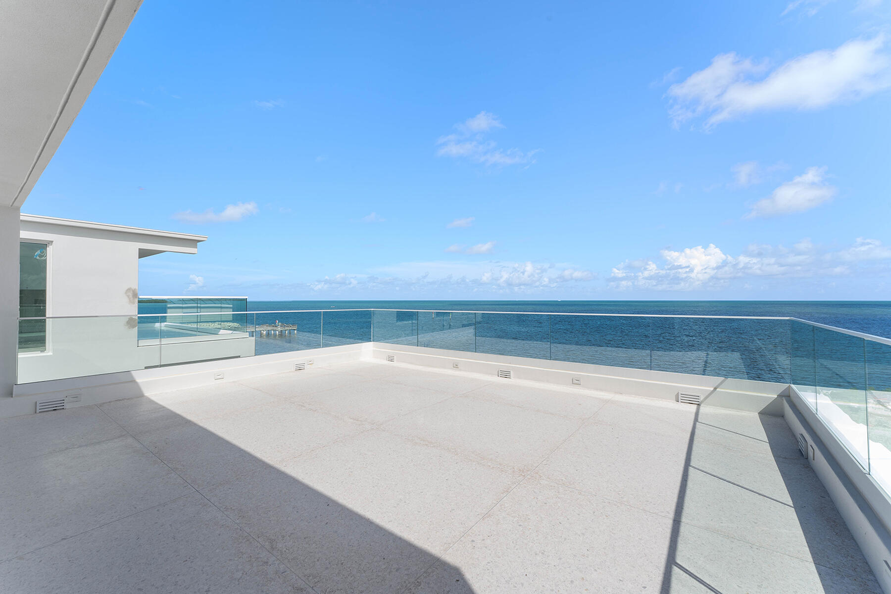 94825 Overseas Highway Unit: 28