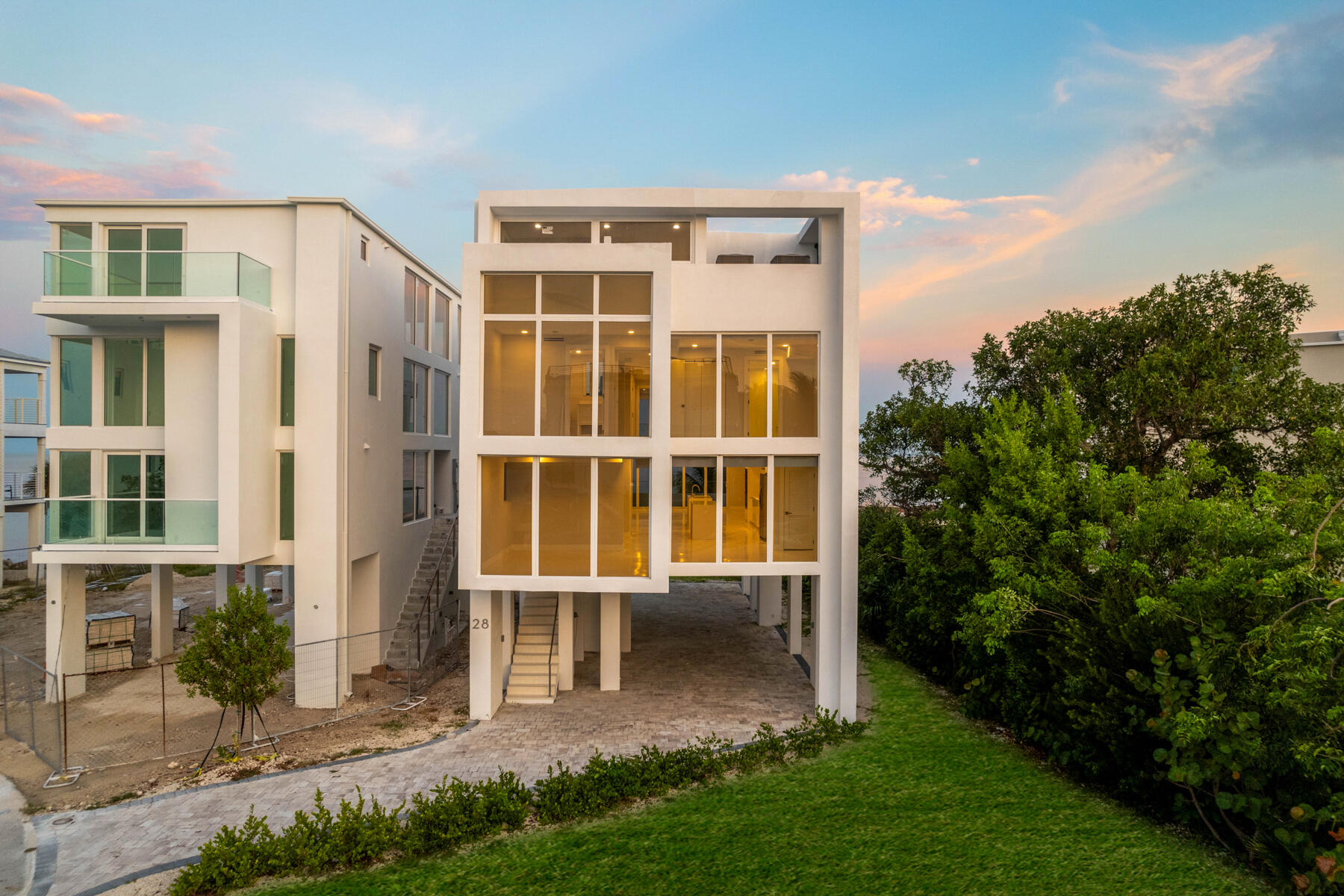 94825 Overseas Highway Unit: 28