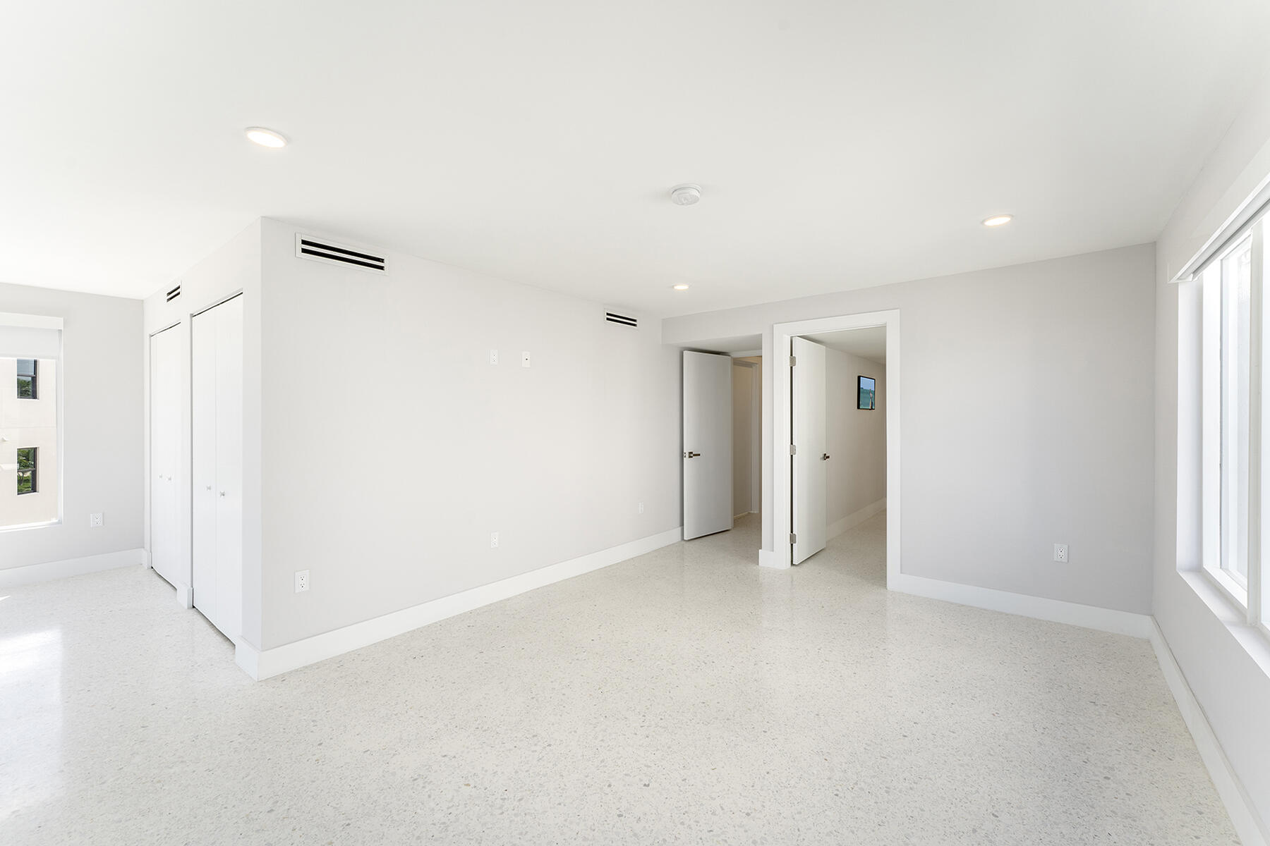 94825 Overseas Highway Unit: 28