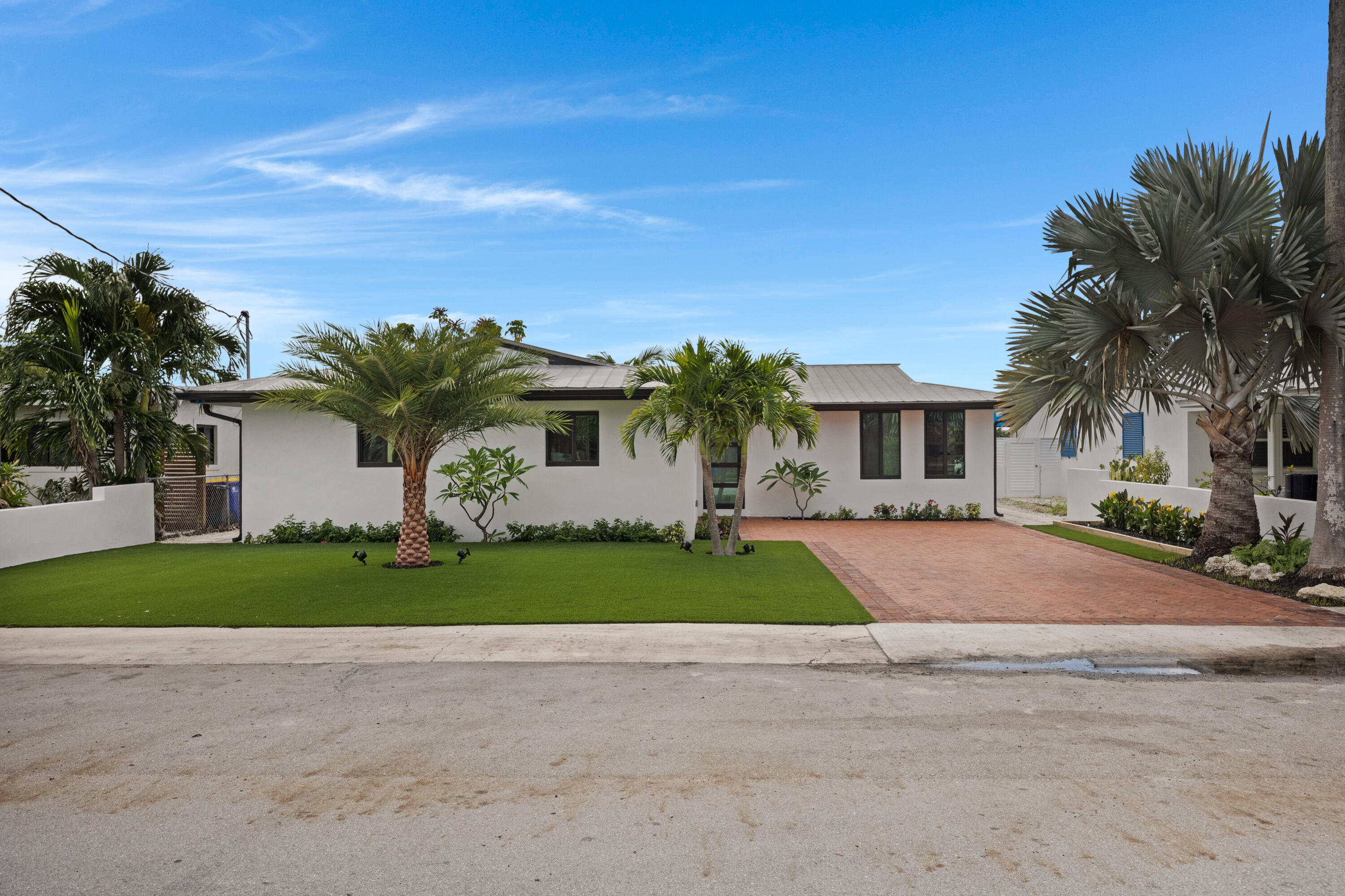 16 Bougainvillea Avenue
