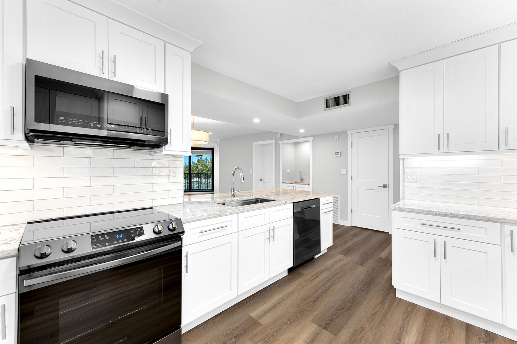 6101 Gulf Of Mexico Boulevard Unit: 101
