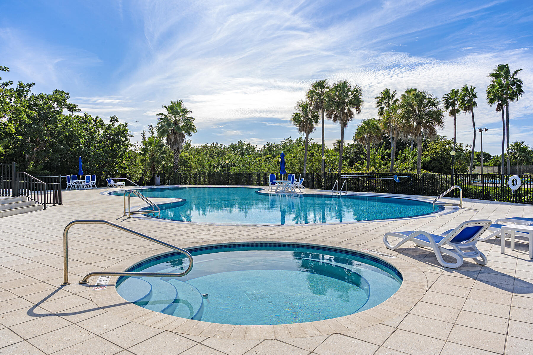 6101 Gulf Of Mexico Boulevard Unit: 101