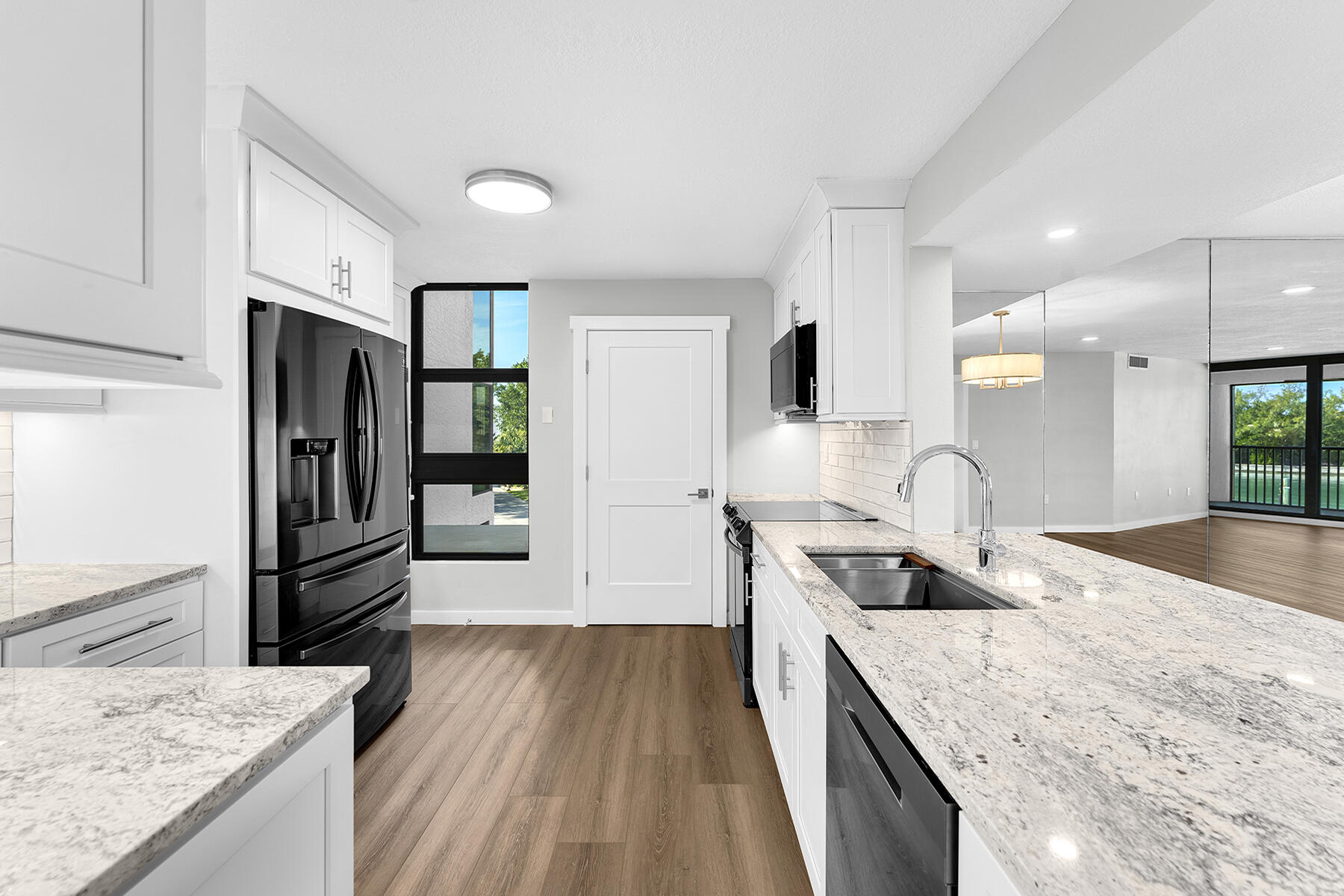 6101 Gulf Of Mexico Boulevard Unit: 101