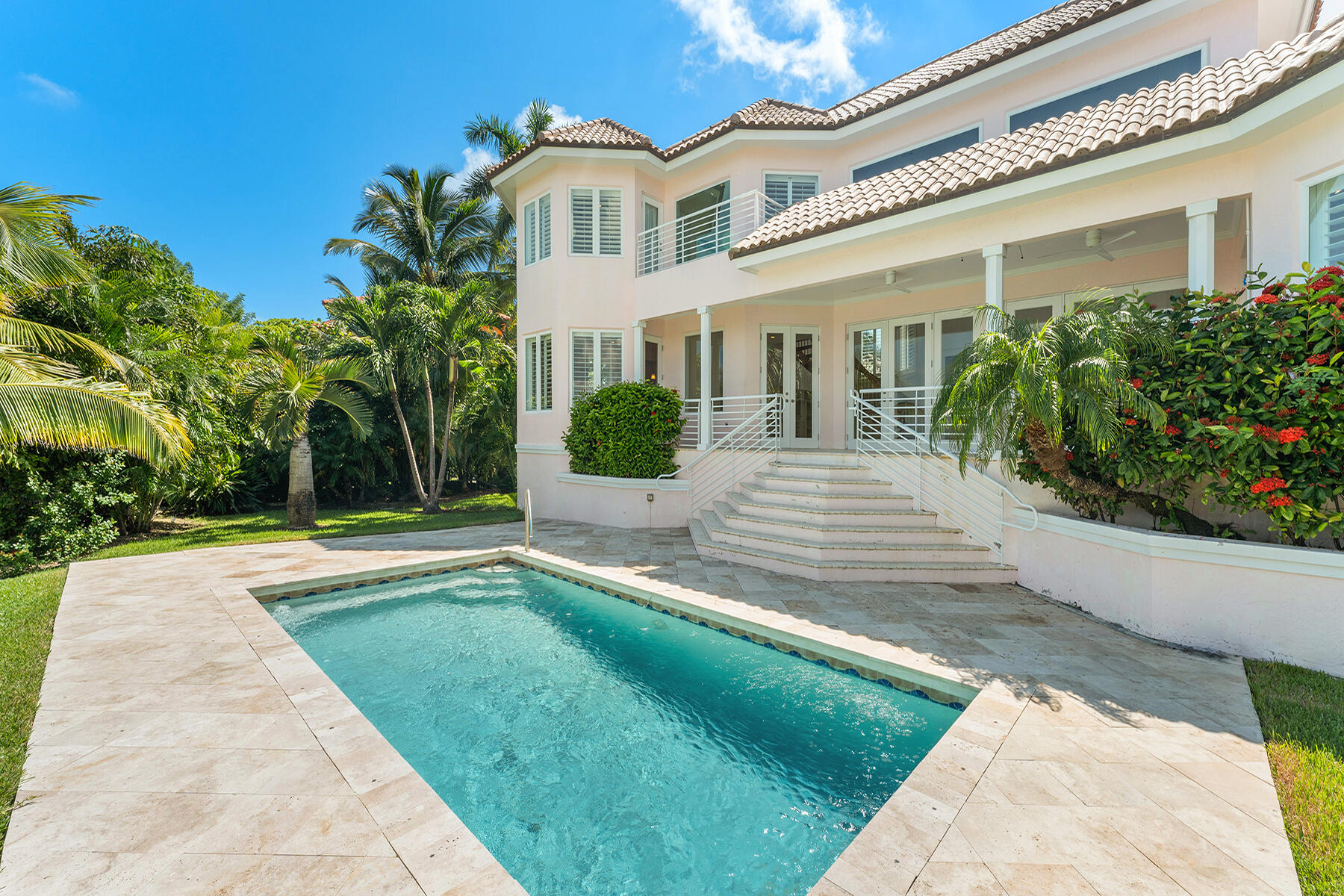 39 Cannon Royal Drive