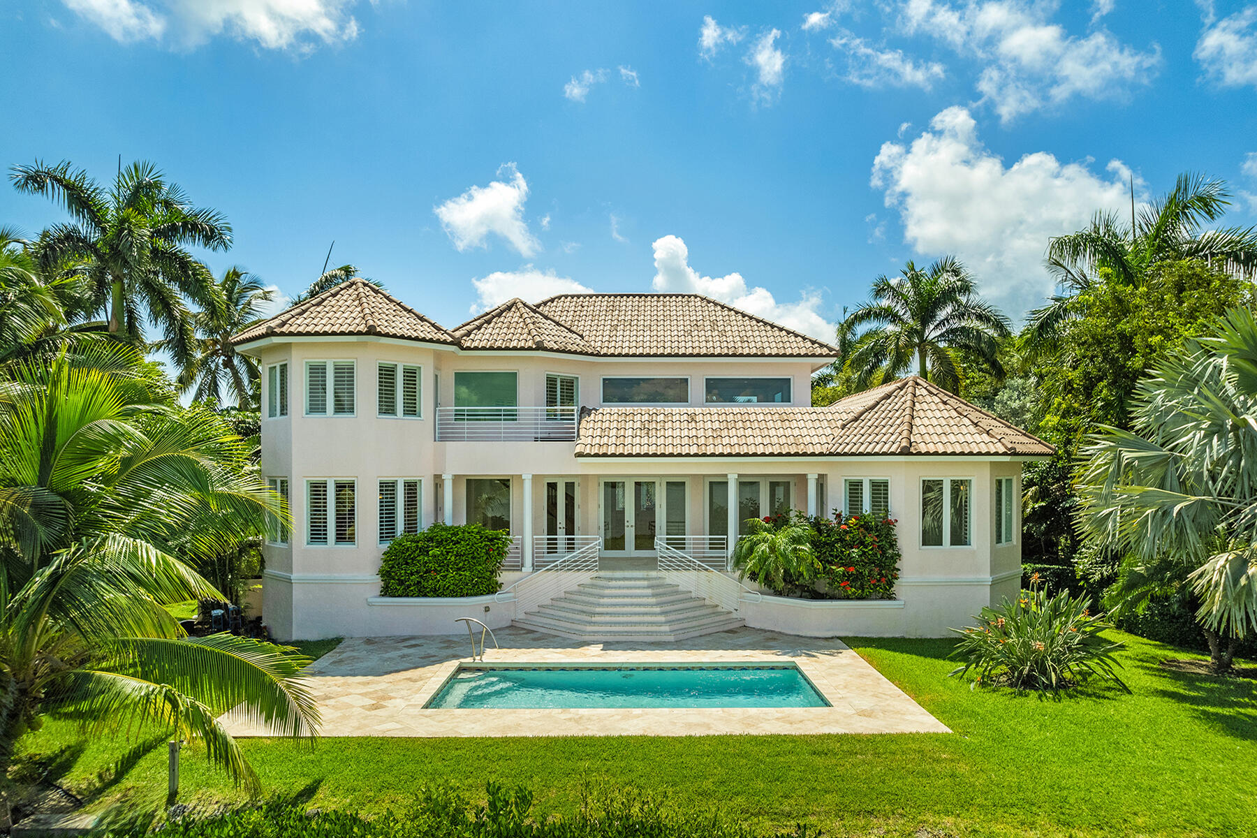 39 Cannon Royal Drive