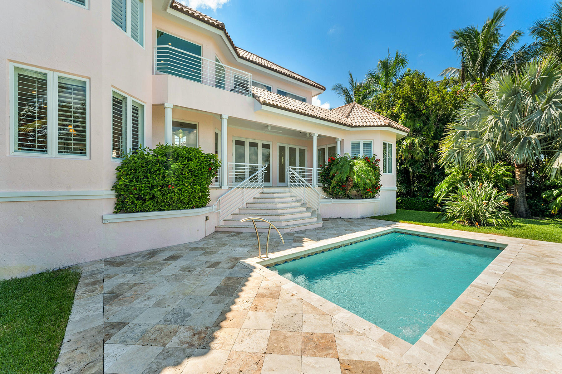 39 Cannon Royal Drive