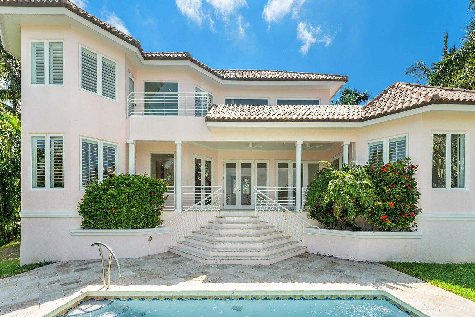 39 Cannon Royal Drive