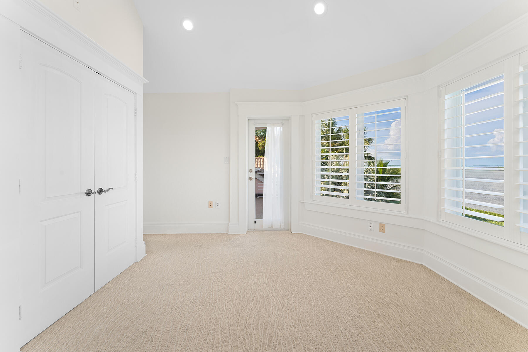 39 Cannon Royal Drive