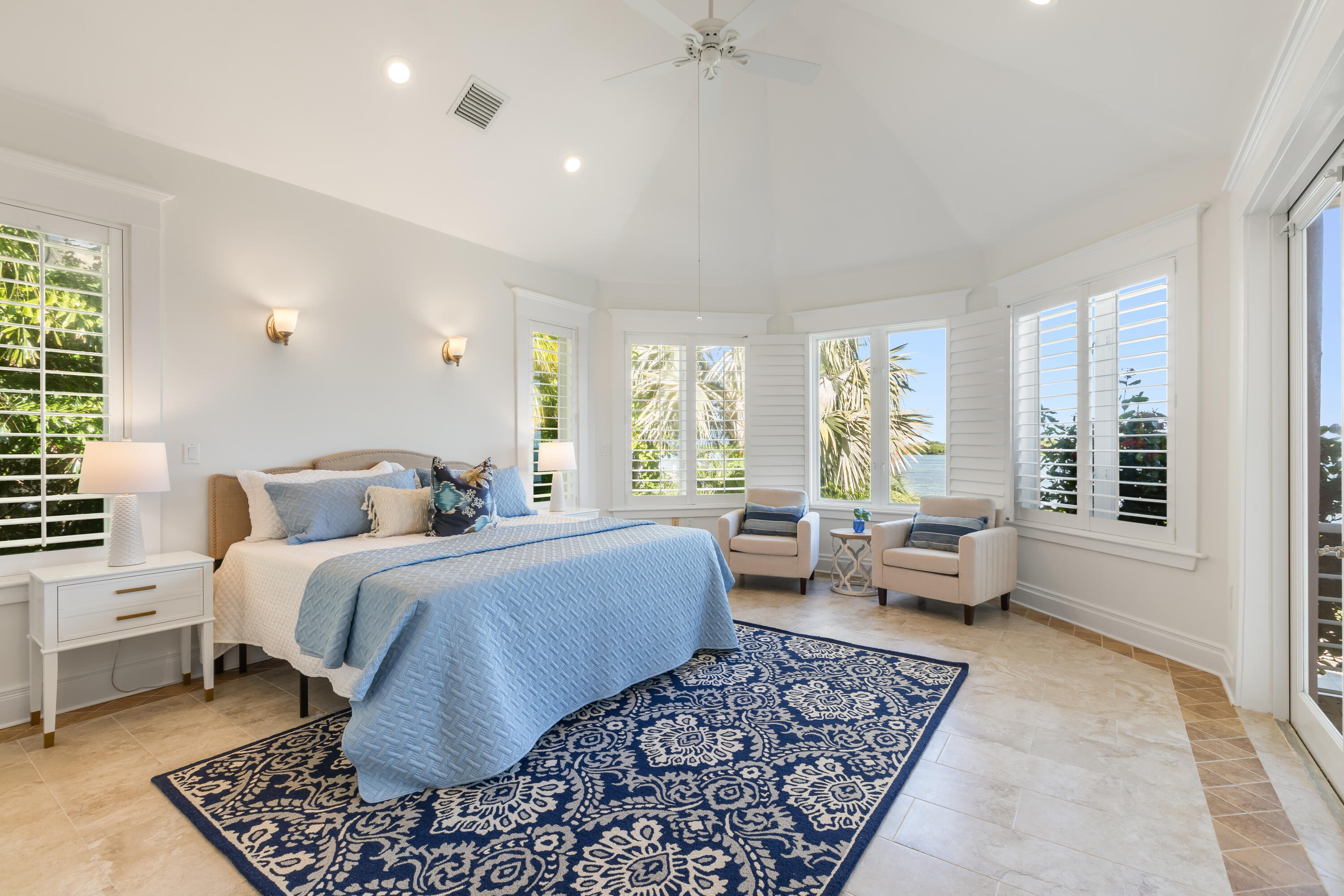 39 Cannon Royal Drive